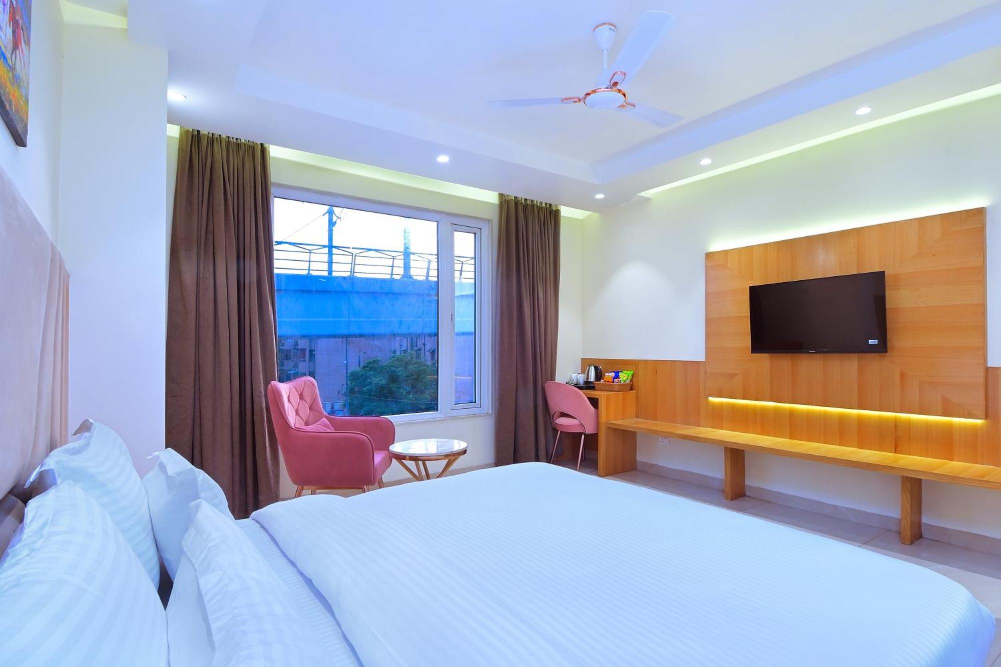 Hotel Shandon-2 Mins From Connaught Place 4*