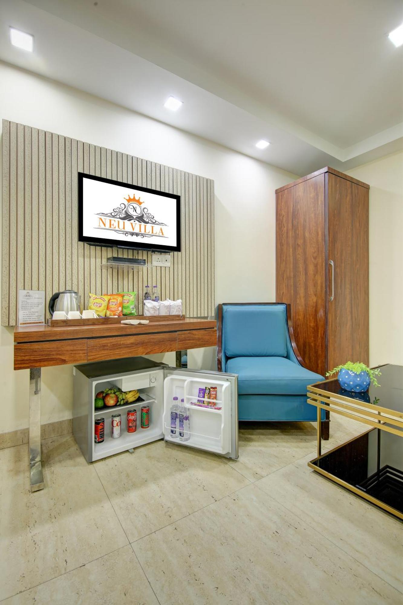 Neu - Near Connaught Place Hotel
