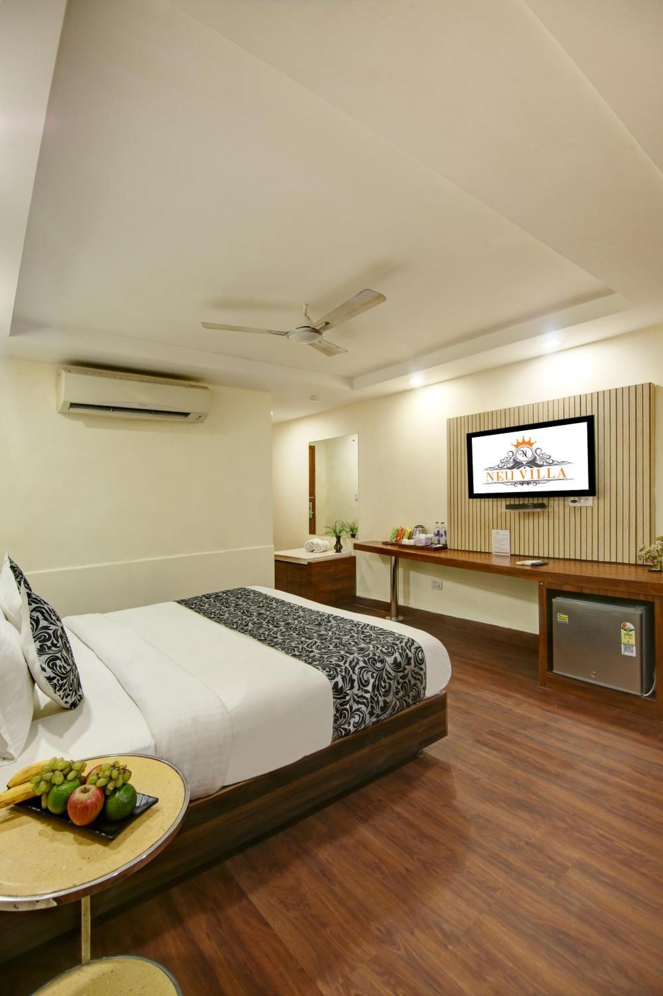 Neu - Near Connaught Place Hotel
