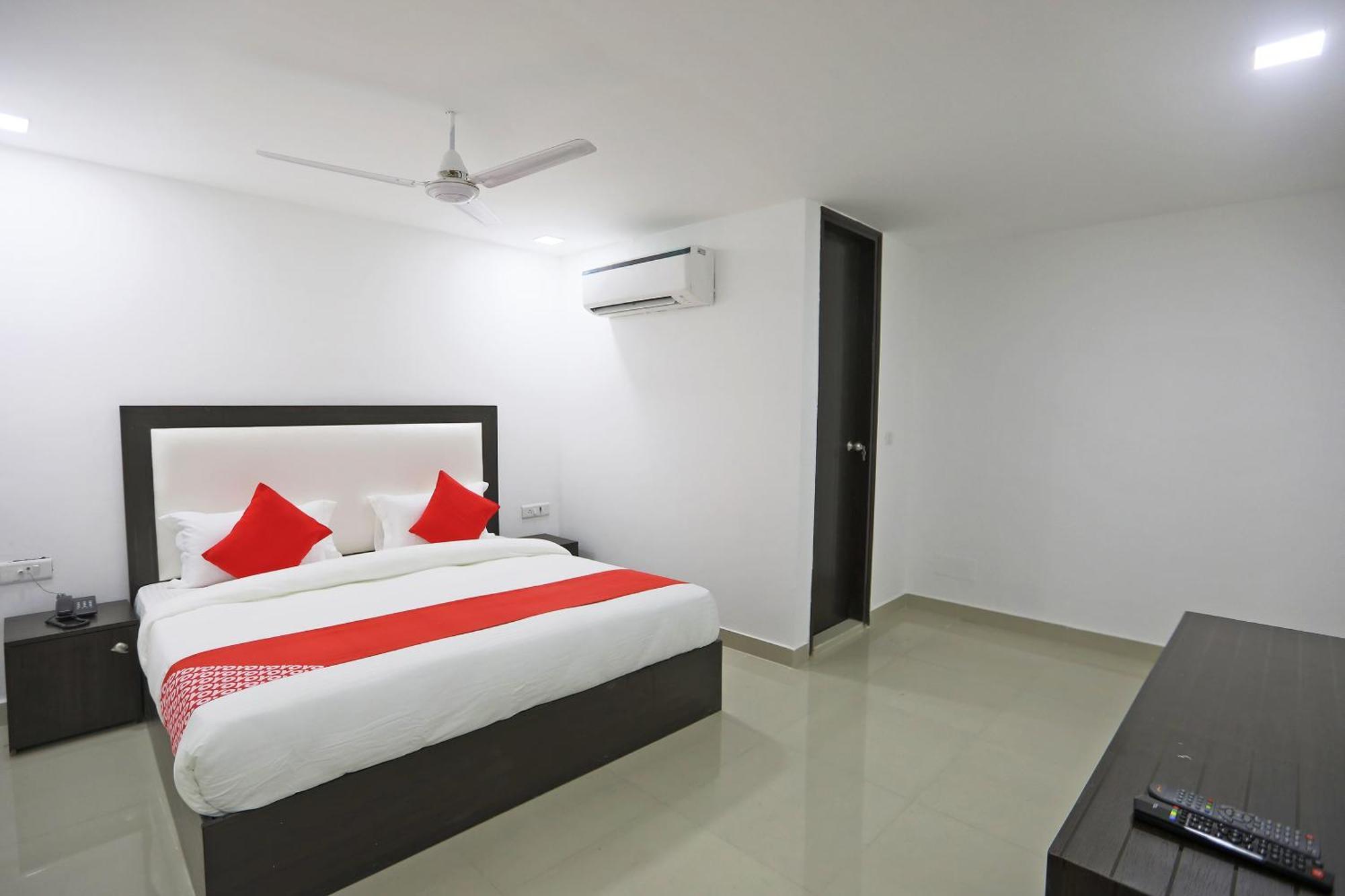 Hotel Townhouse South Lawn 3*