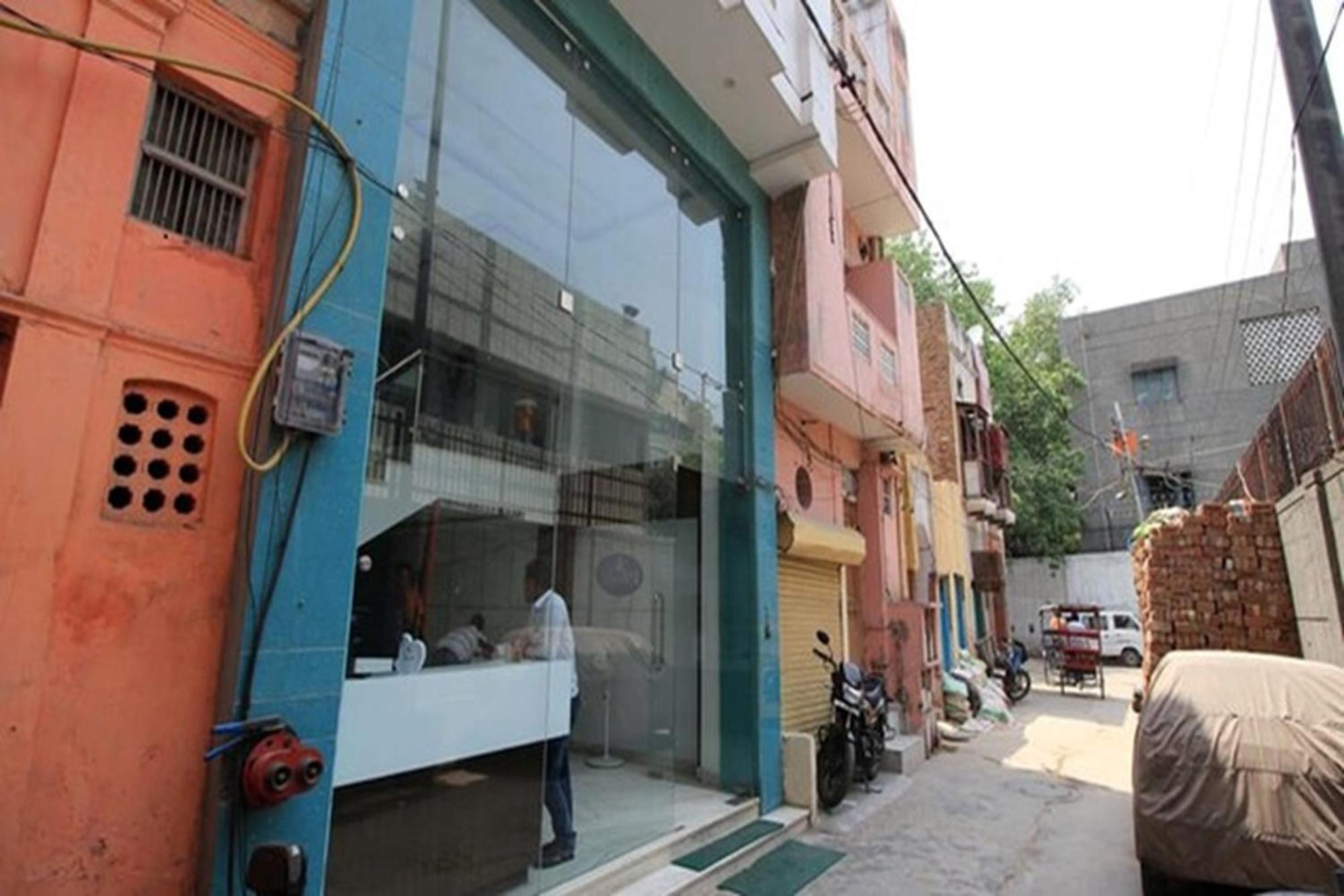Hotel A10 International New Delhi