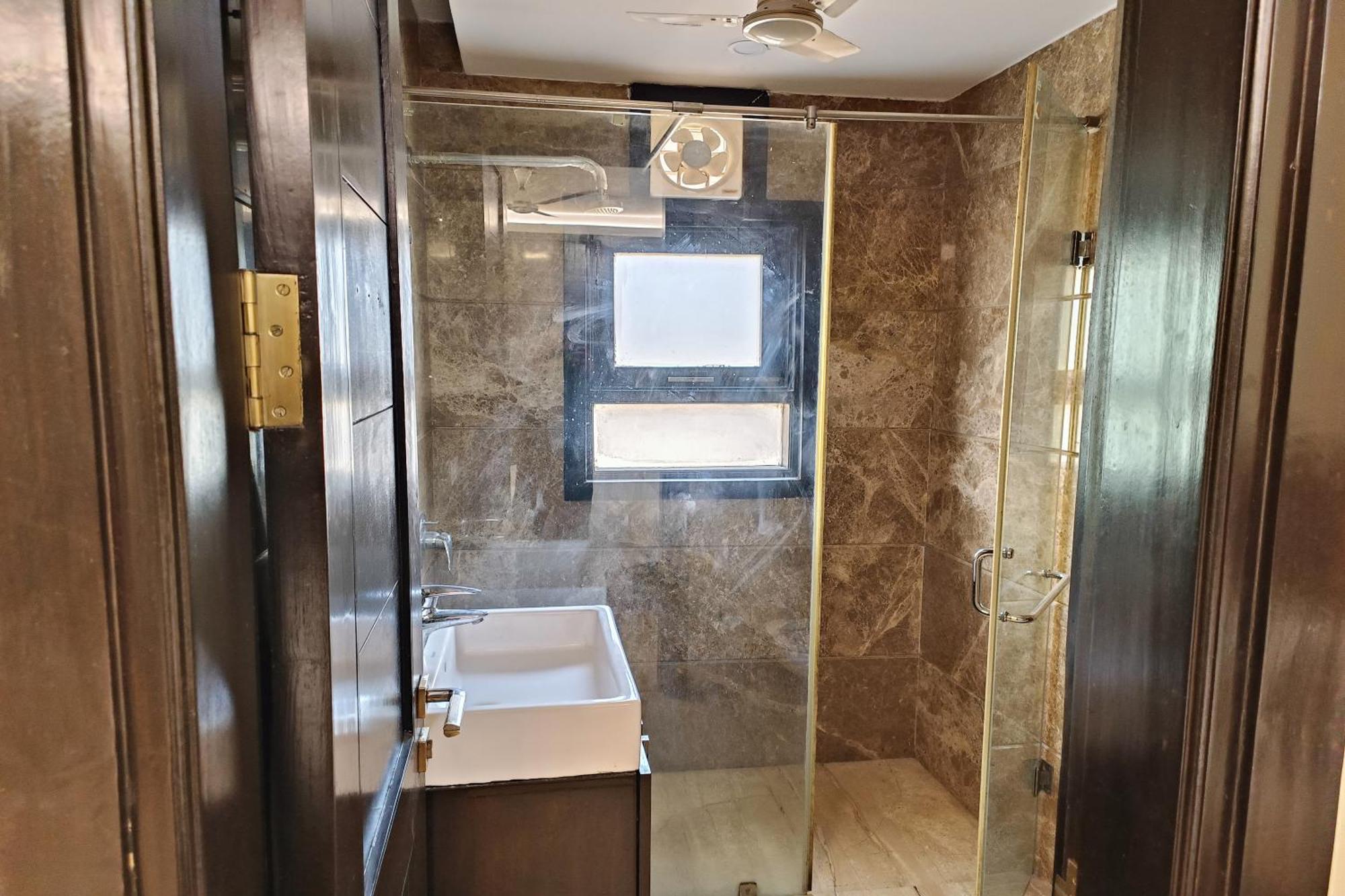 Hotel A10 International New Delhi