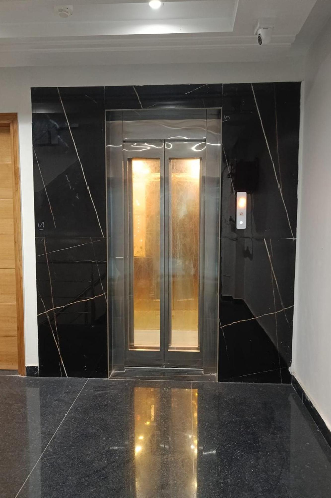Apartment Shree Sai Dham Near Railway Station, Paharganj