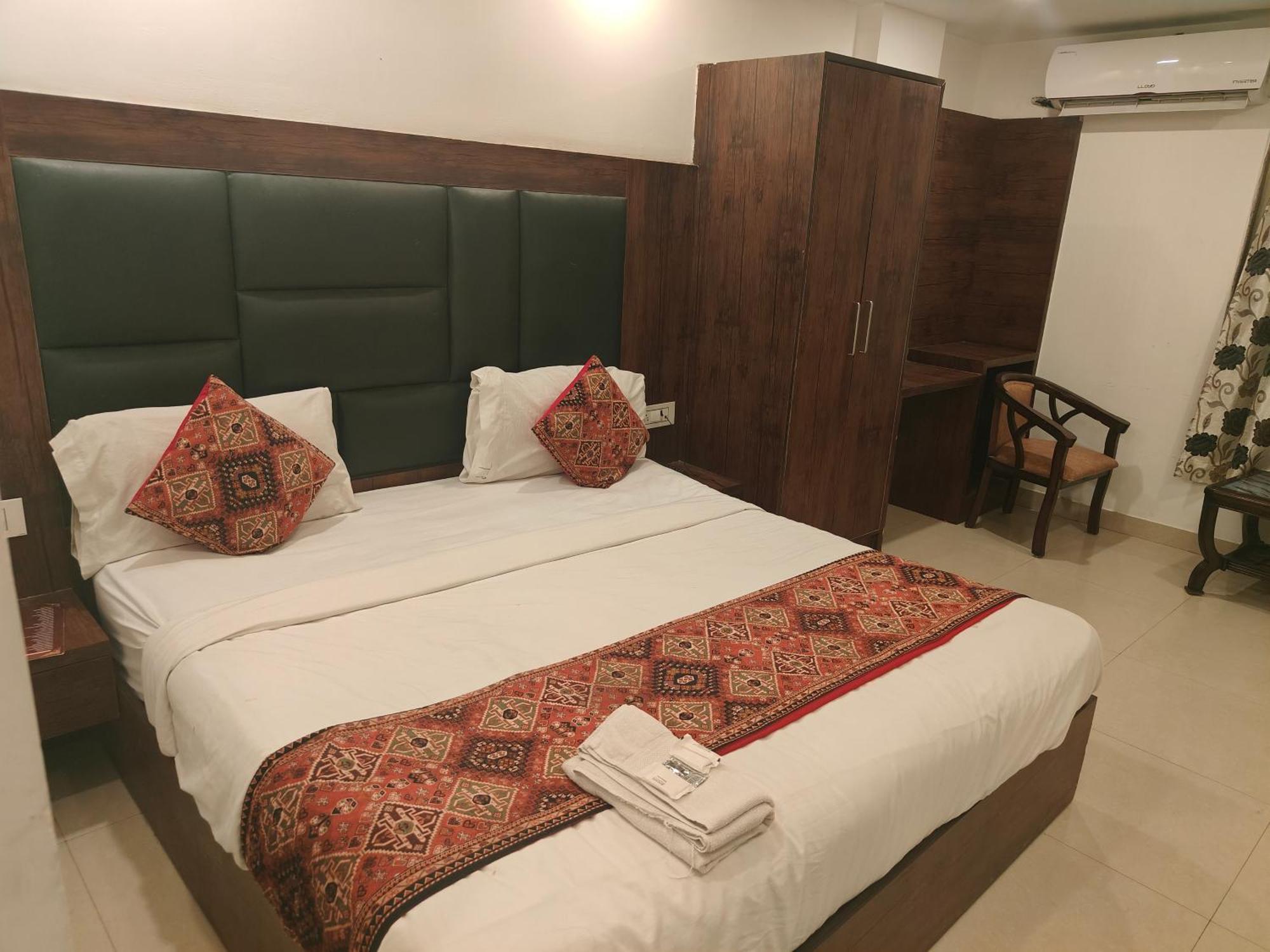 Hotel Marina Plaza A Family Near Igi Airport Delhi Nova Deli