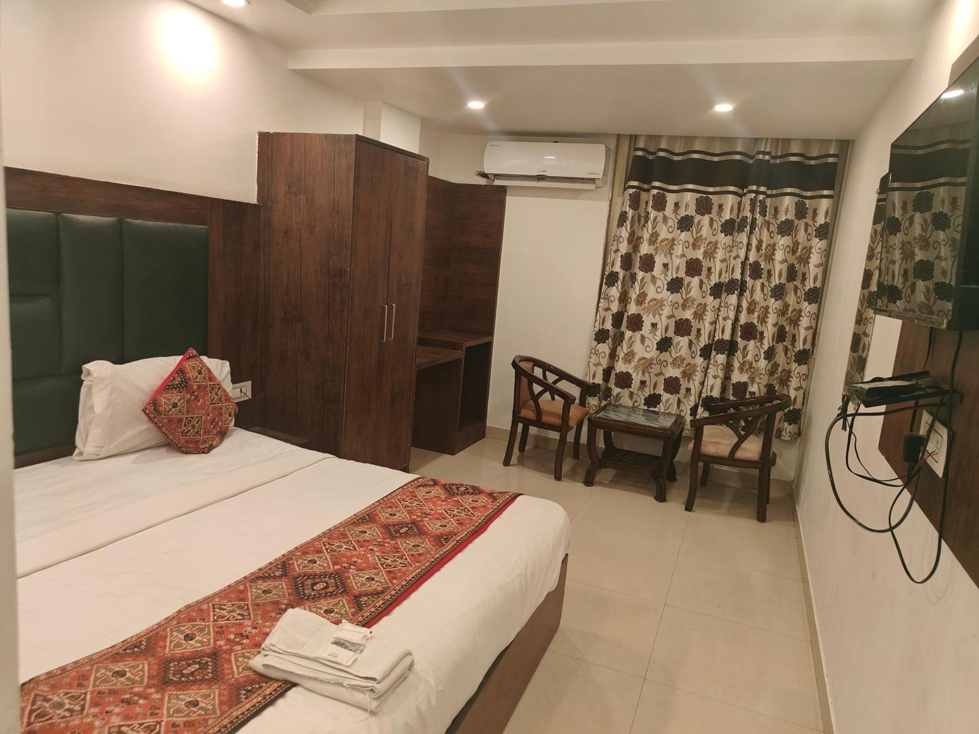 Hotel Marina Plaza A Family Near Igi Airport Delhi Nova Deli