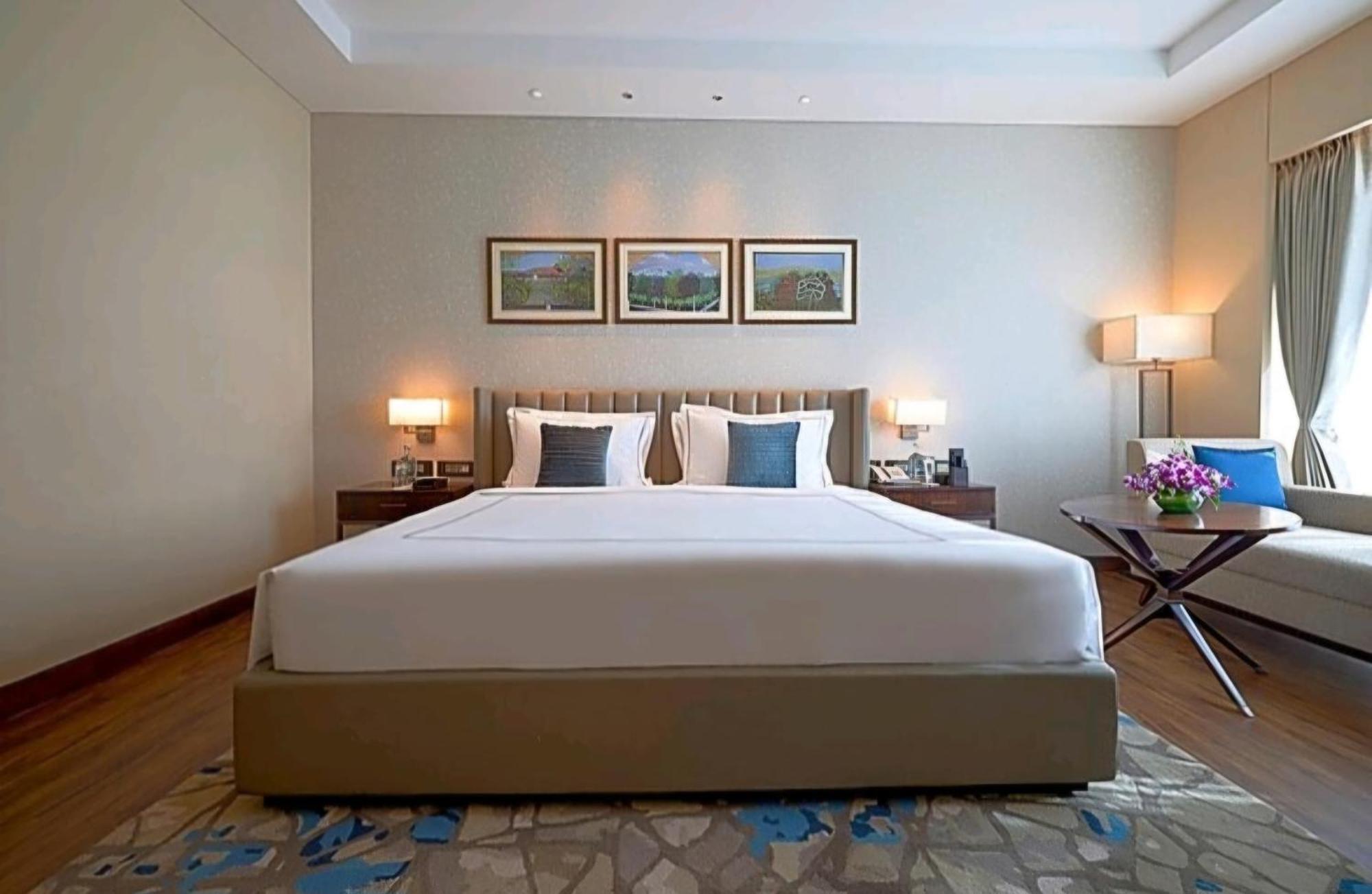 Belwoood Near Delhi International Airport Hotel 4*