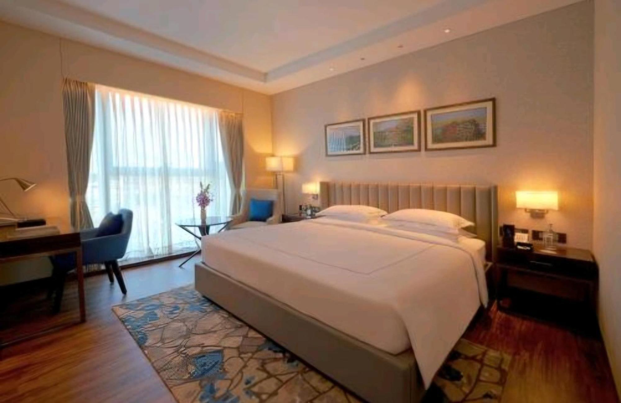 Hotel Belwoood Near Delhi International Airport Nova Deli
