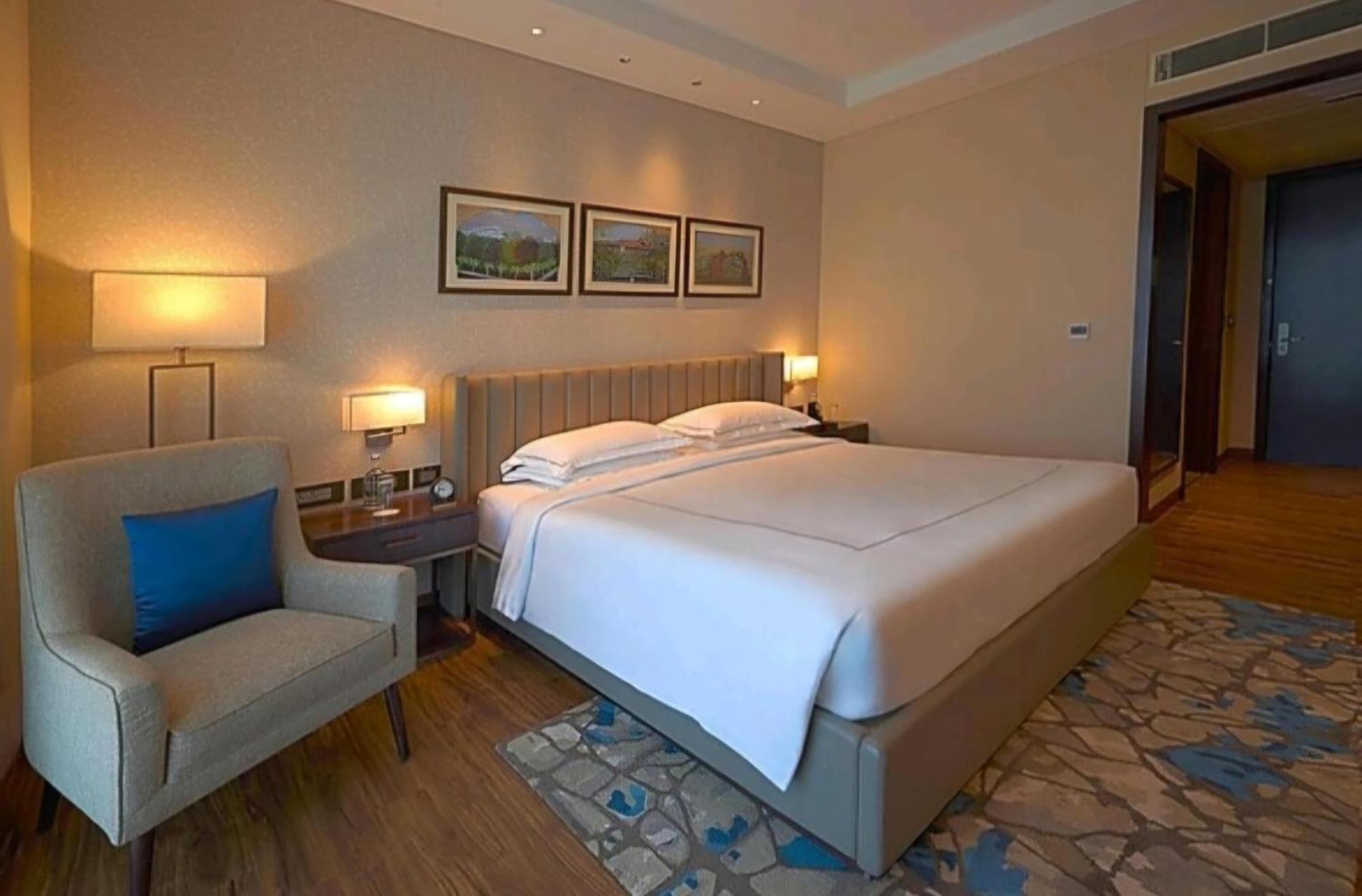 Belwoood Near Delhi International Airport Hotel 4*