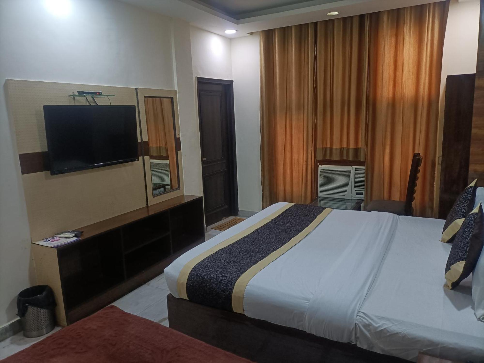 Hotel Royal Jack 4*
