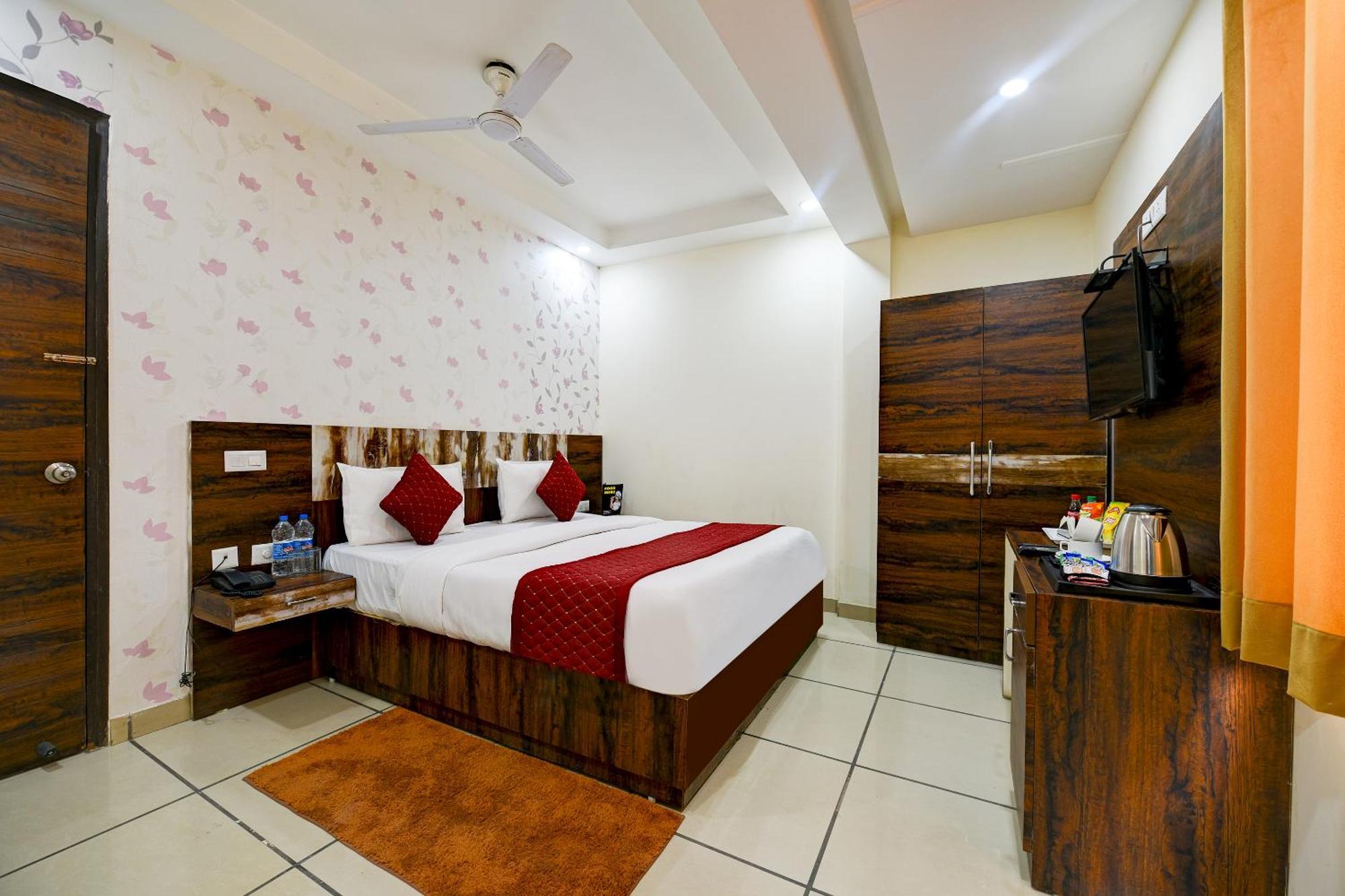 Empire By Delhi Airport Hotel