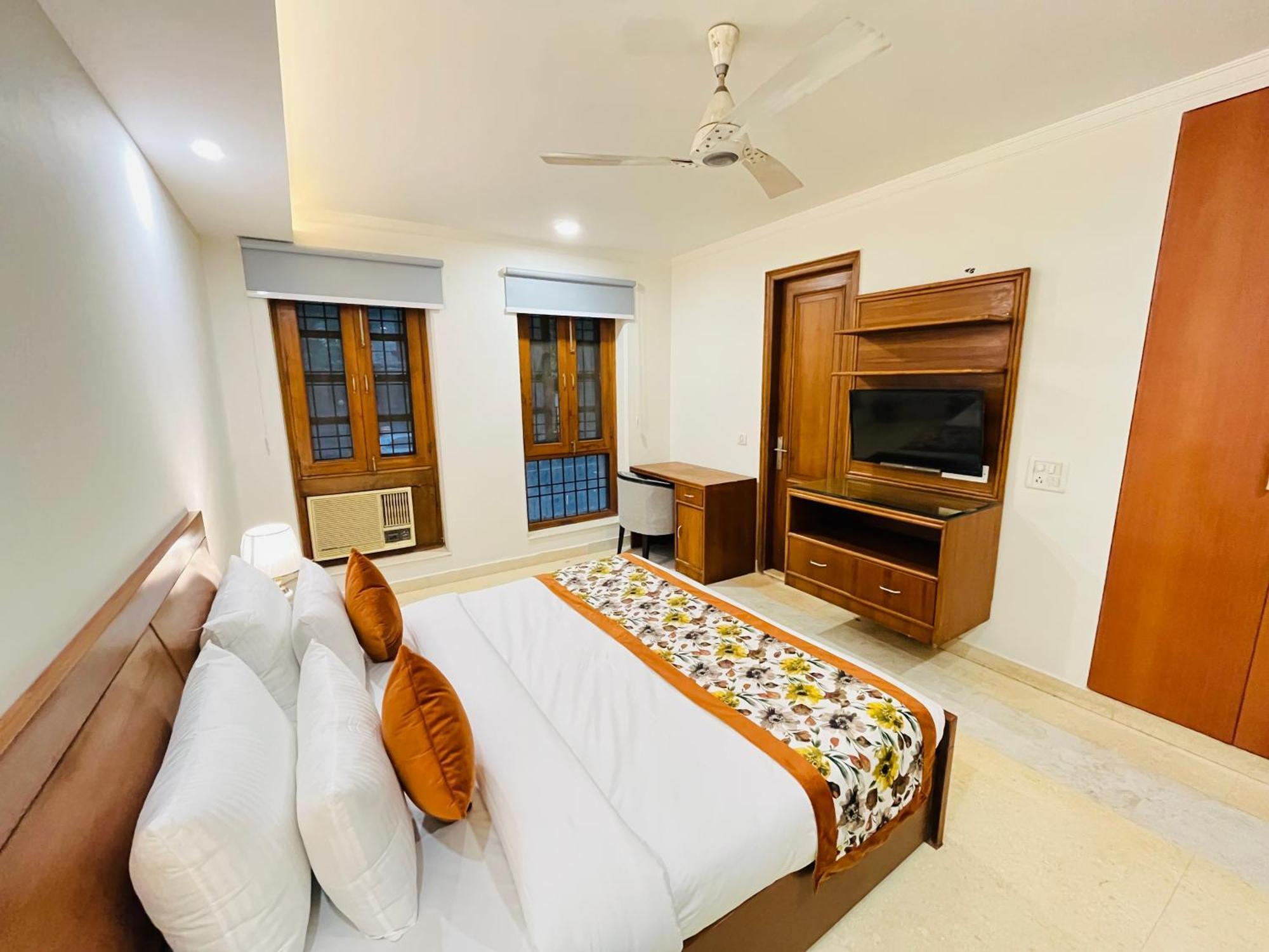 Hotel Green Park Haven Near Aiims Delhi Couple Friendly