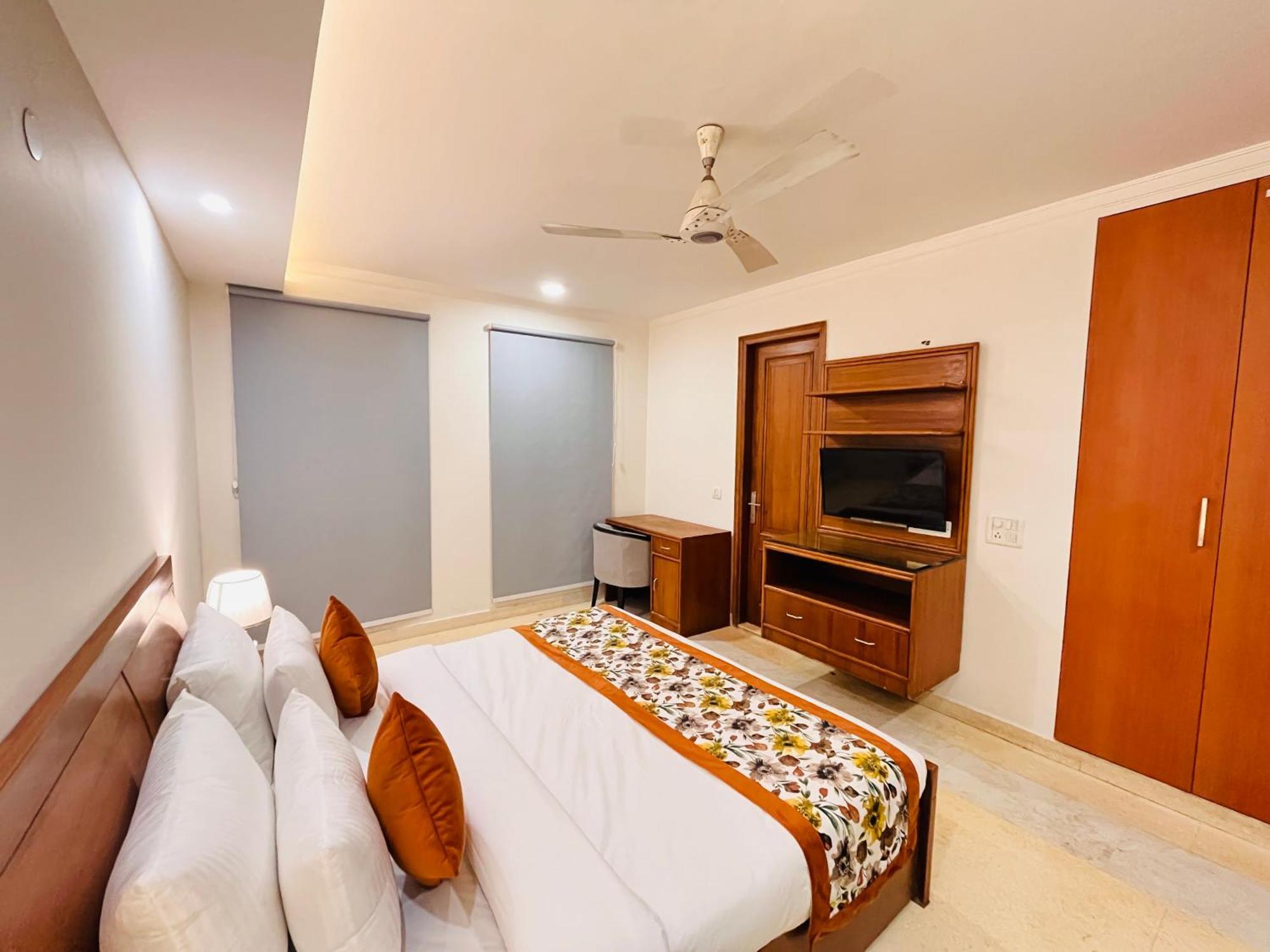 Green Park Haven Near Aiims Delhi Couple Friendly Hotel 3*