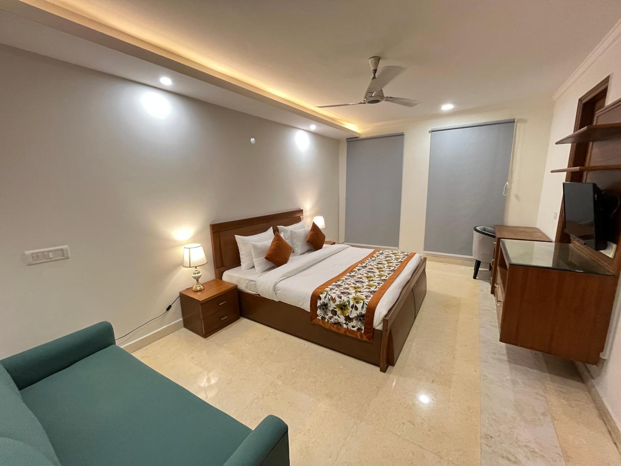 Hotel Green Park Haven Near Aiims Delhi Couple Friendly 3*