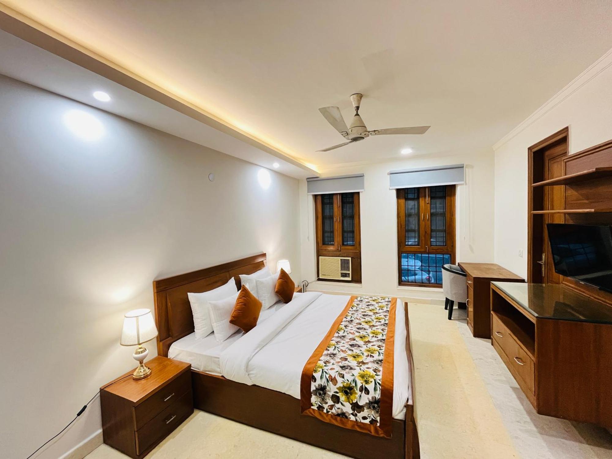 Green Park Haven Near Aiims Delhi Couple Friendly Hotel