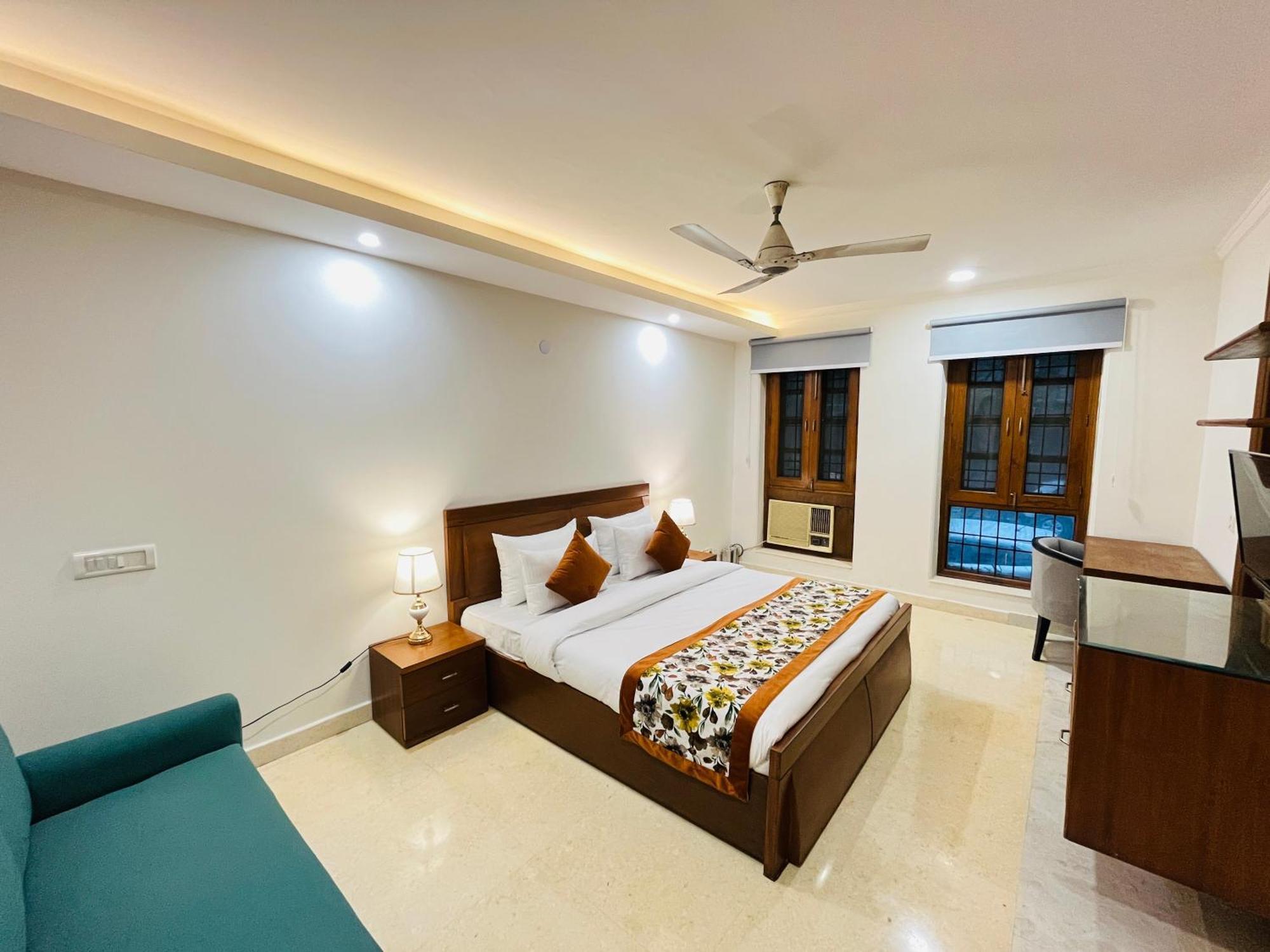 Hotel Green Park Haven Near Aiims Delhi Couple Friendly 3*