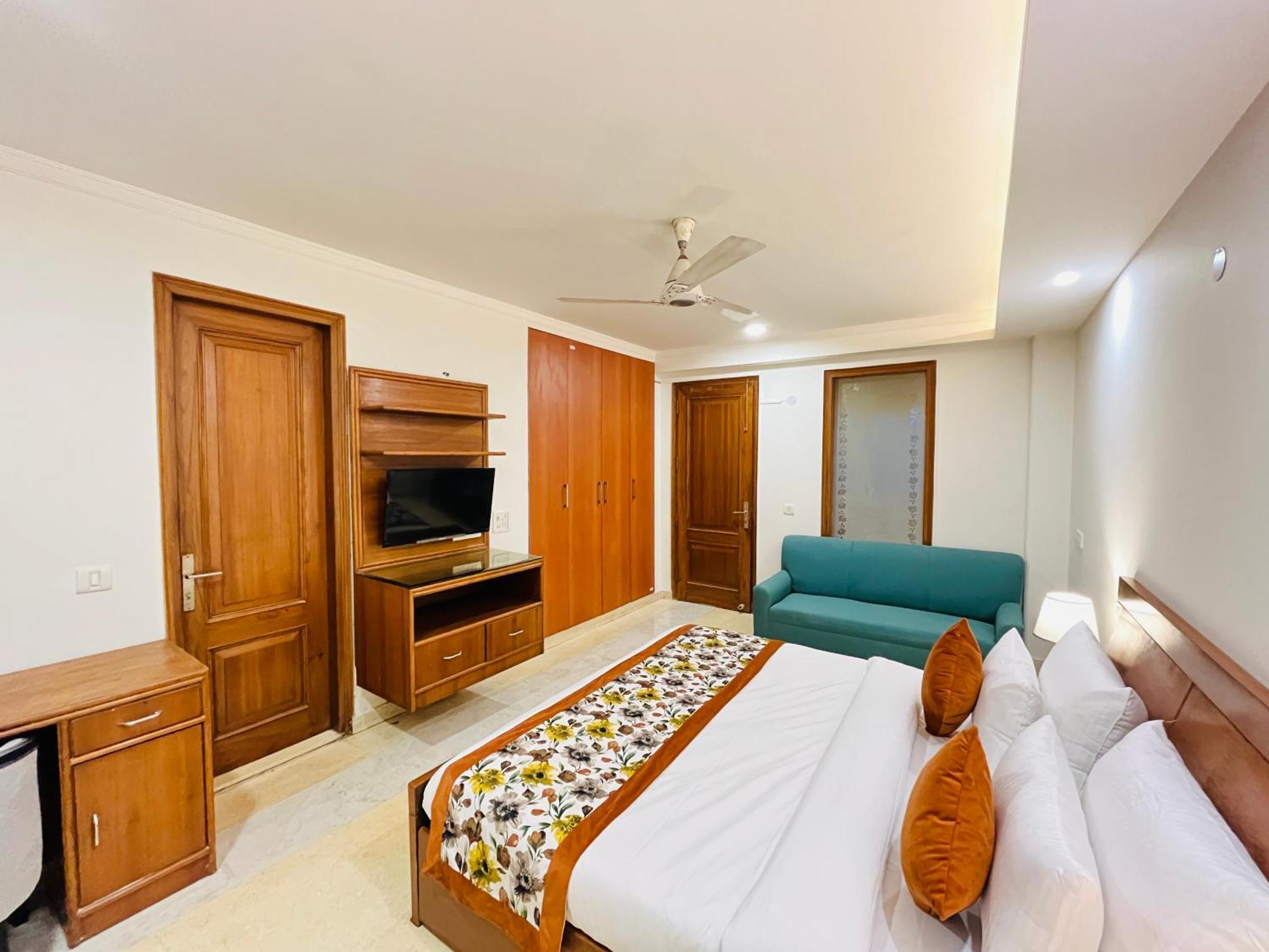 Green Park Haven Near Aiims Delhi Couple Friendly Hotel