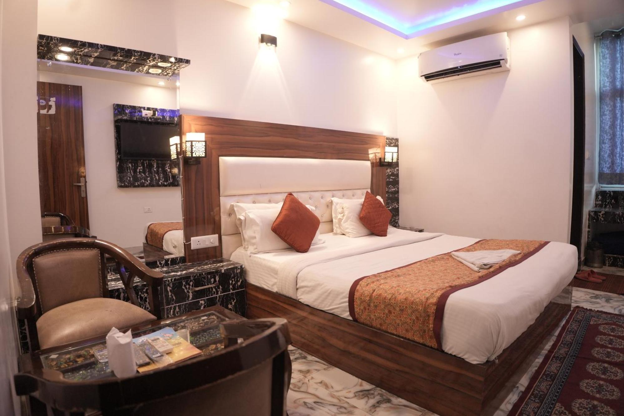 Raj Palace - Igi Airport Delhi