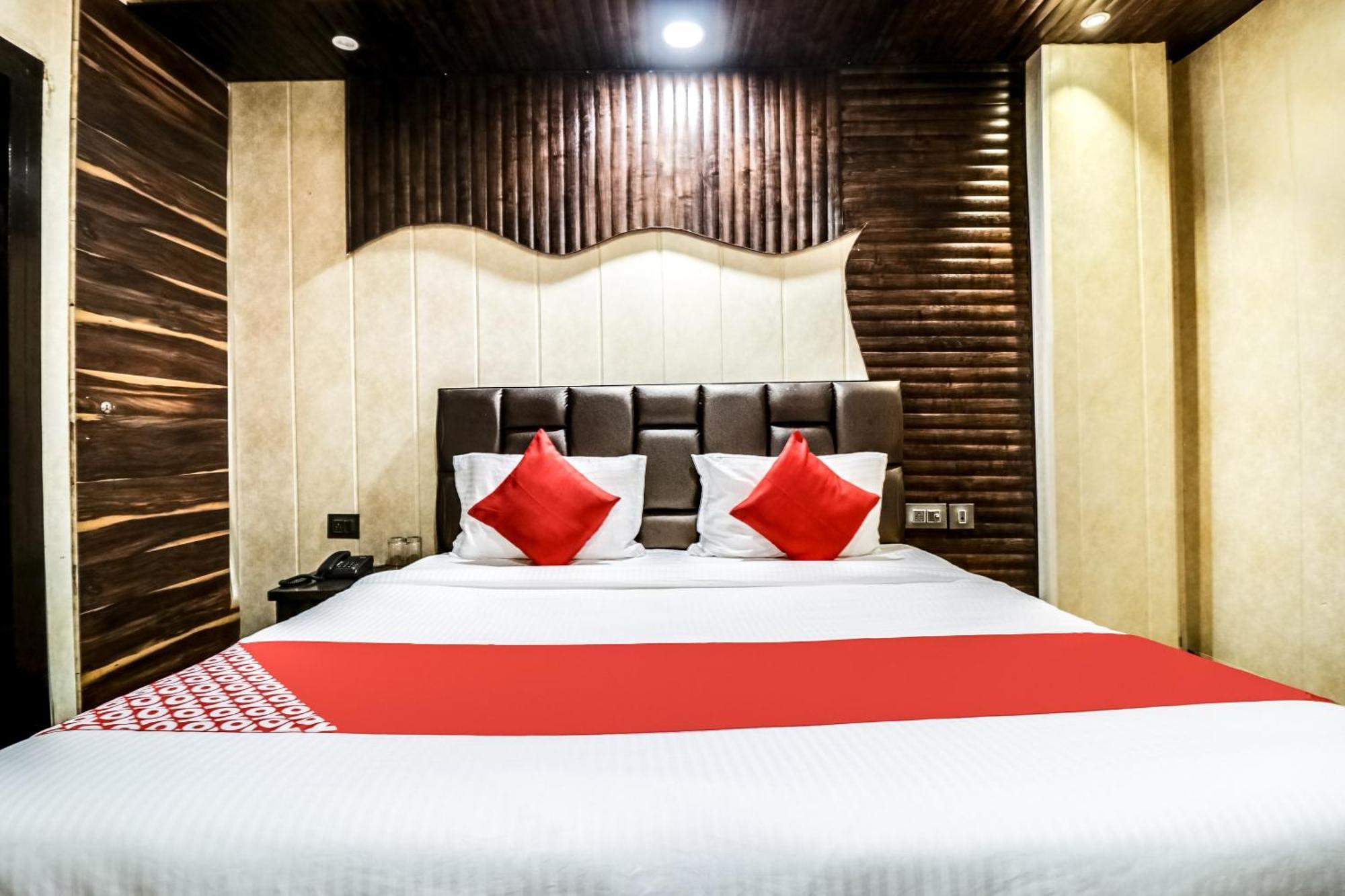 Jps Galaxy Near Pvr Vikaspuri Hotel Delhi (National Capital Territory of India)