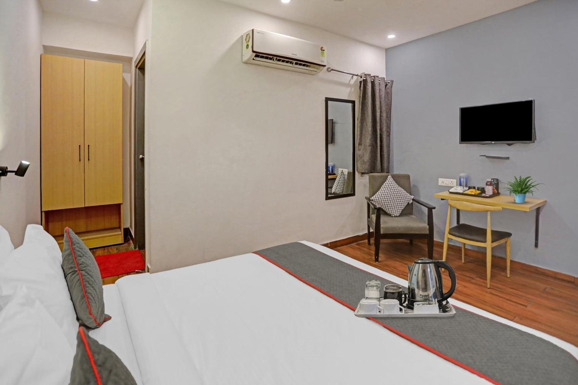 Hotel Oyo Townhouse 587 Sector 19 4*