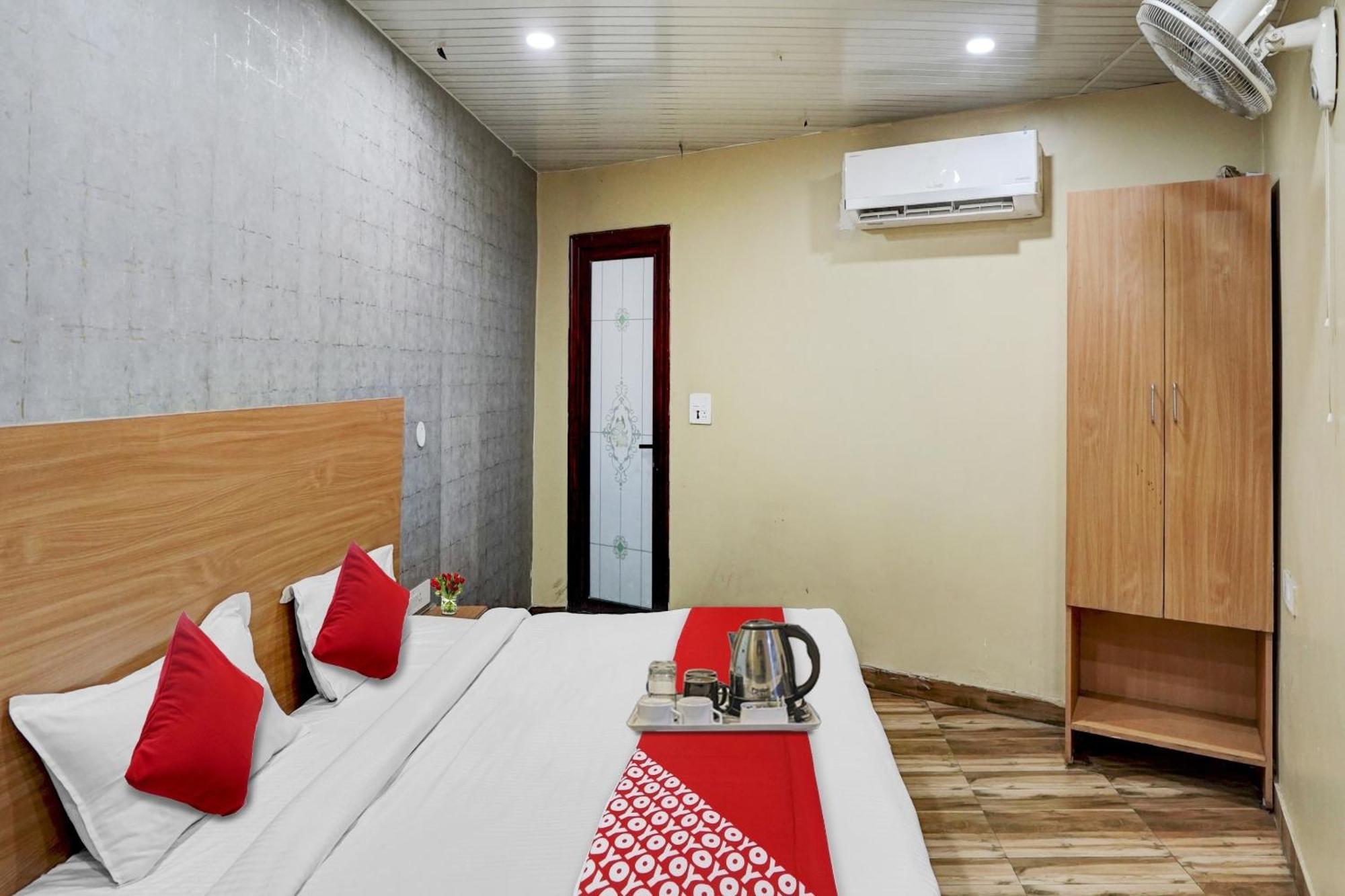 O R K Residency Near Jhilmil Metro Station 4* New Delhi