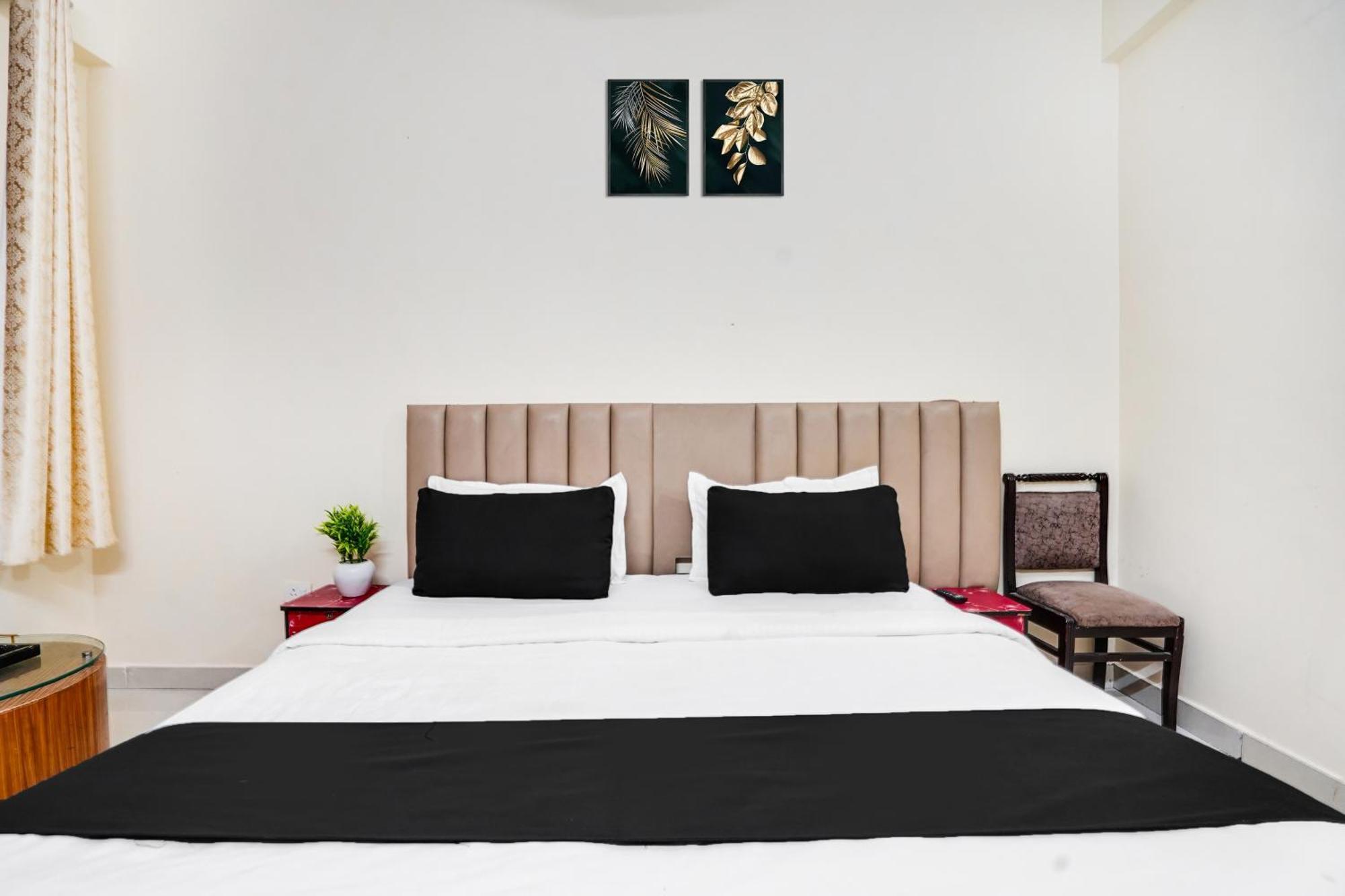 O Yatra Hotel Kalkaji Devi