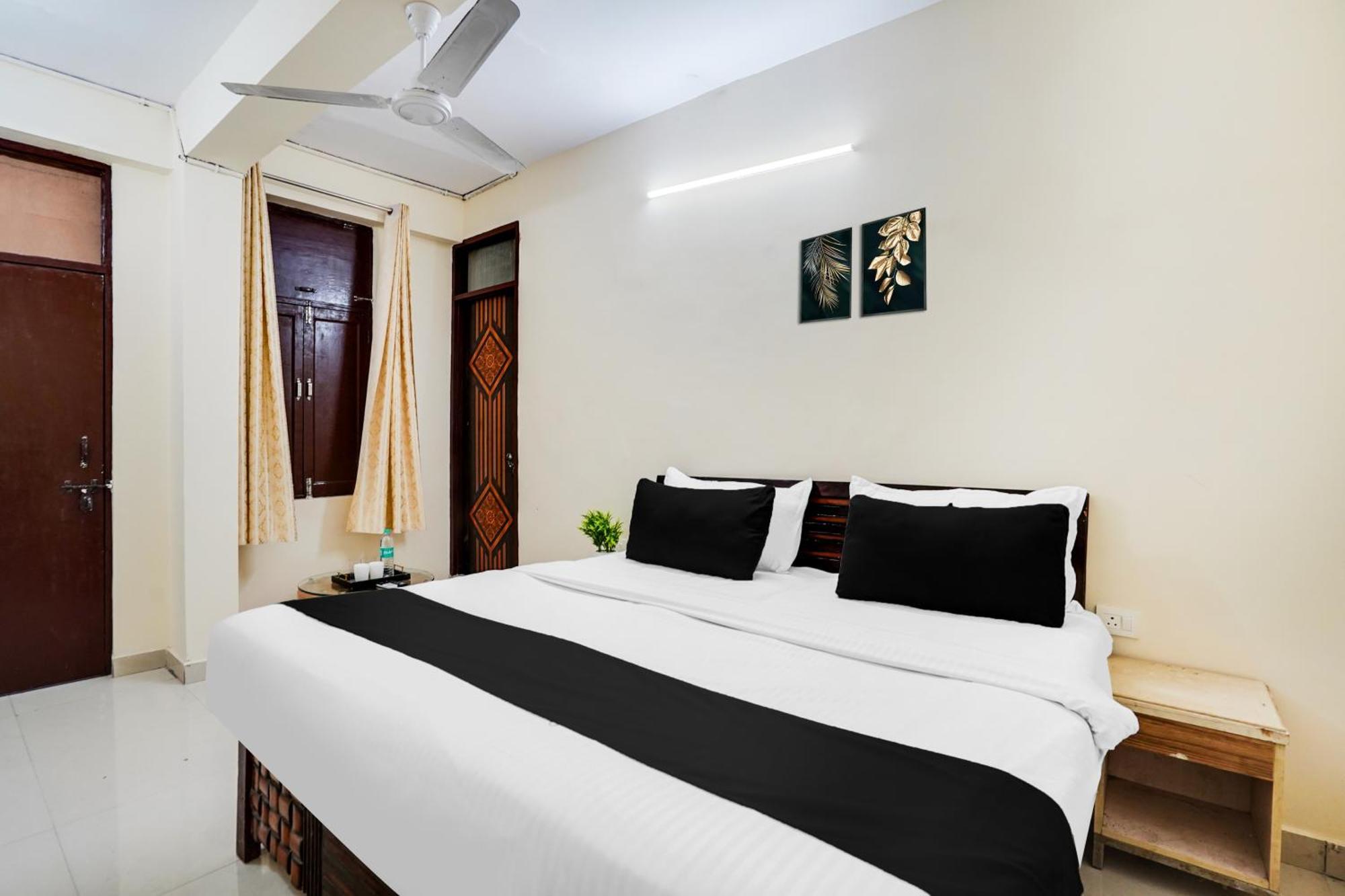 Hotel O Yatra Kalkaji Devi
