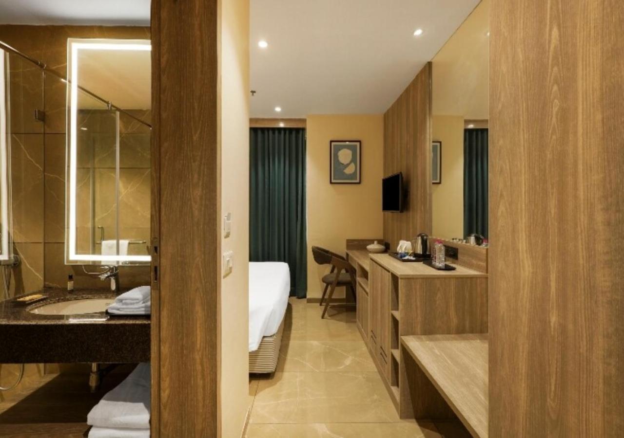 Hotel Calabash Luxury Near Airpot Nova Deli