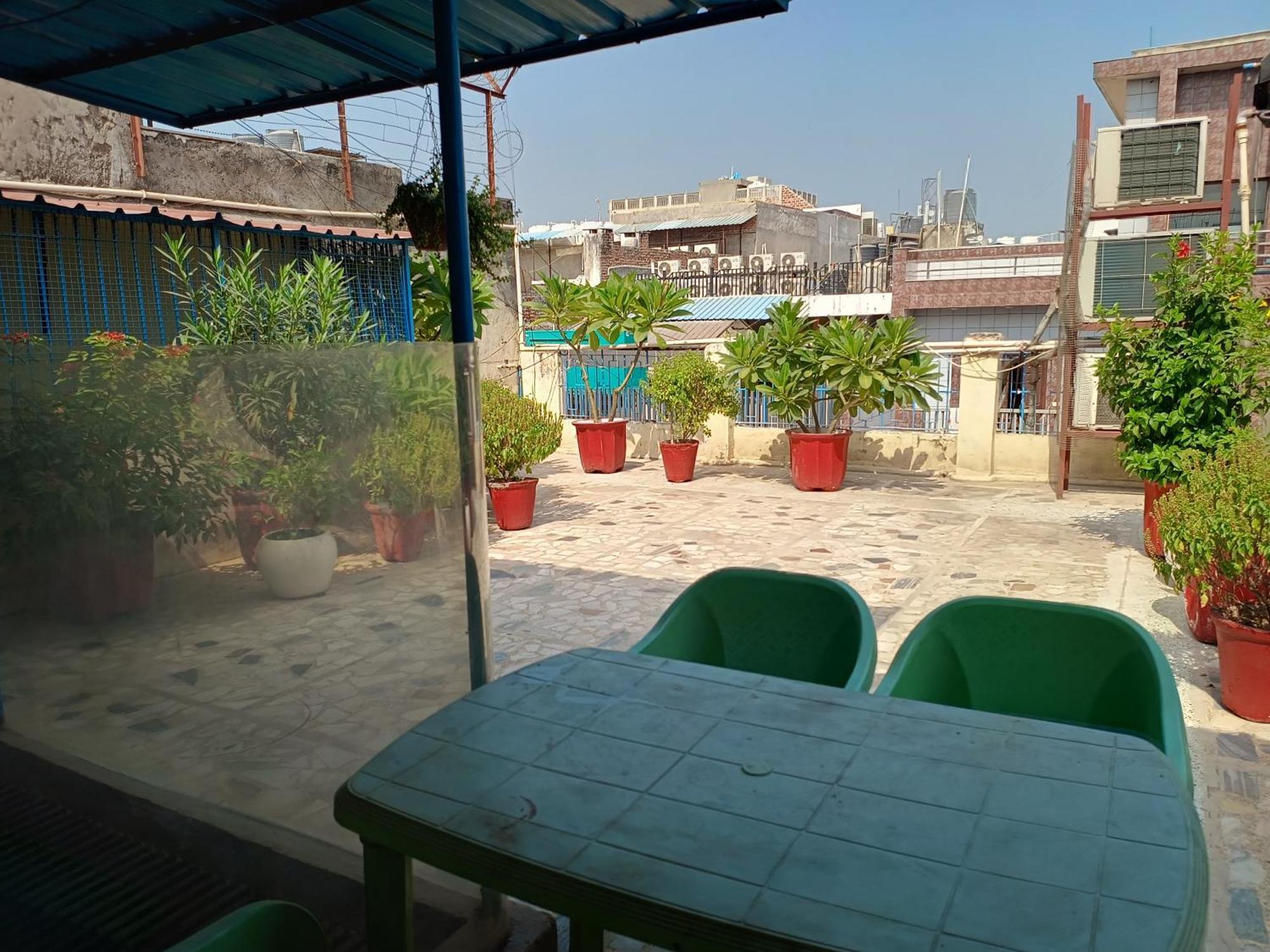 Majors Den Guest house