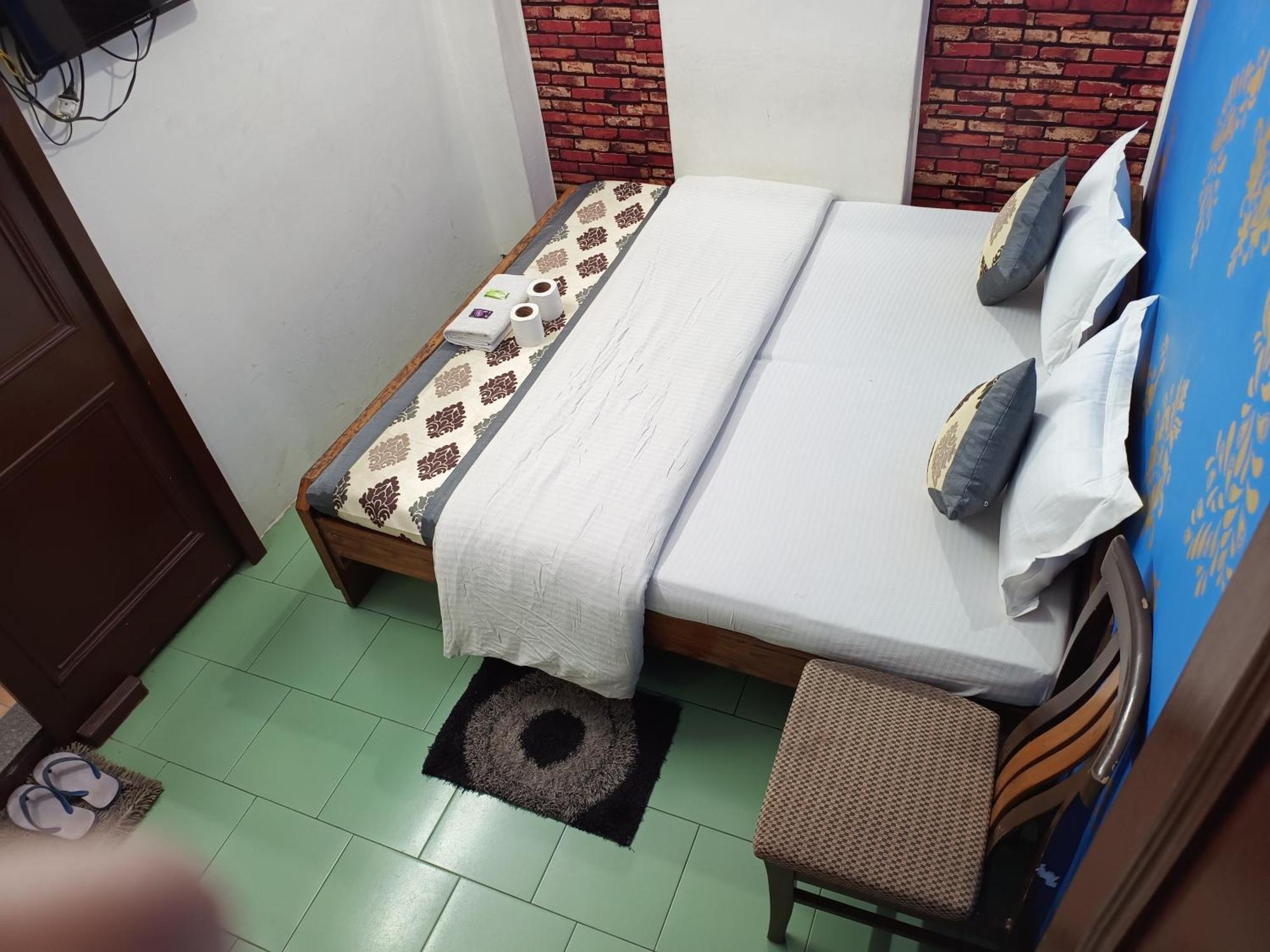 Guest house Majors Den 2*