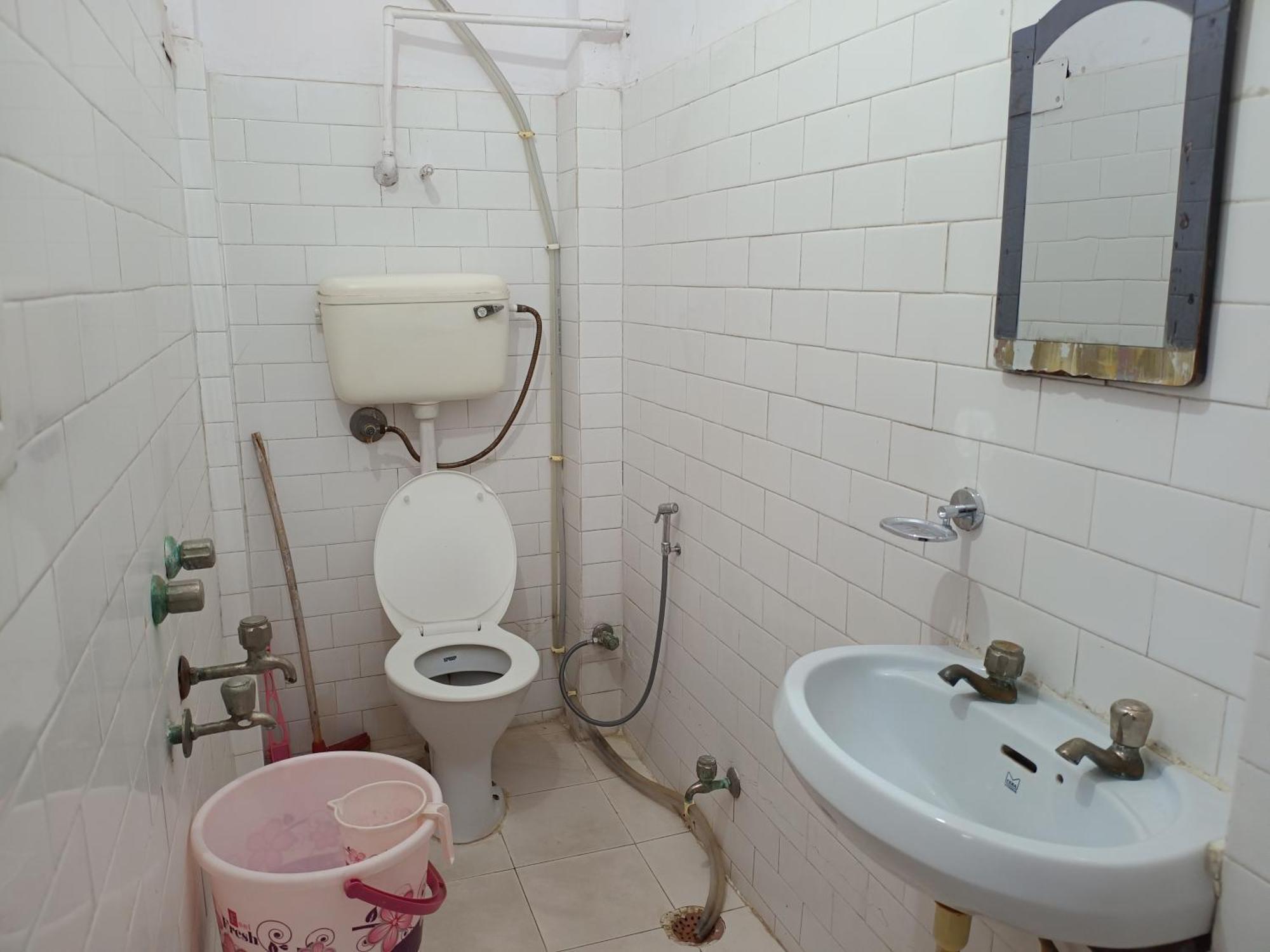 Guest house Majors Den New Delhi