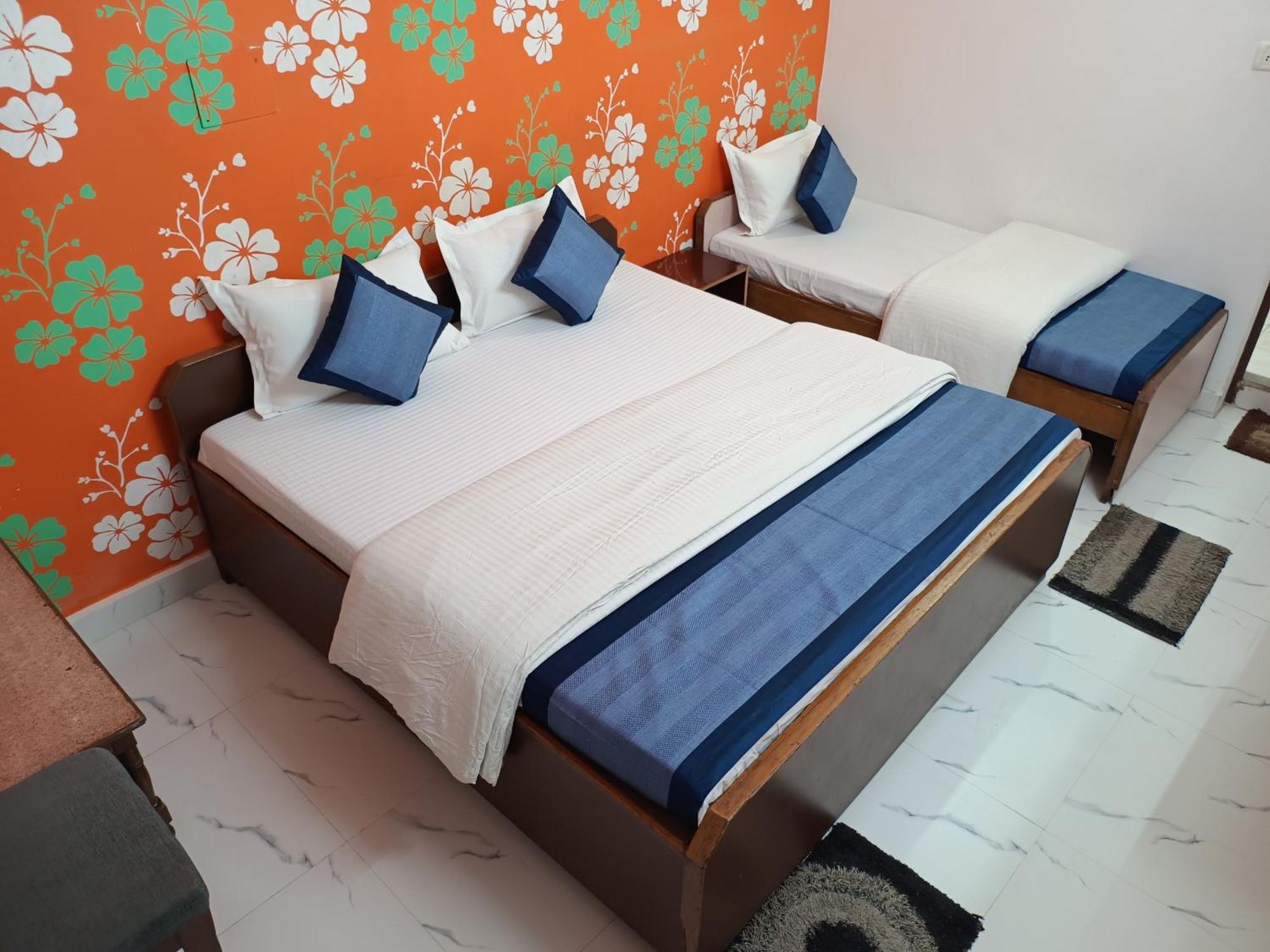 Majors Den Guest house 2*