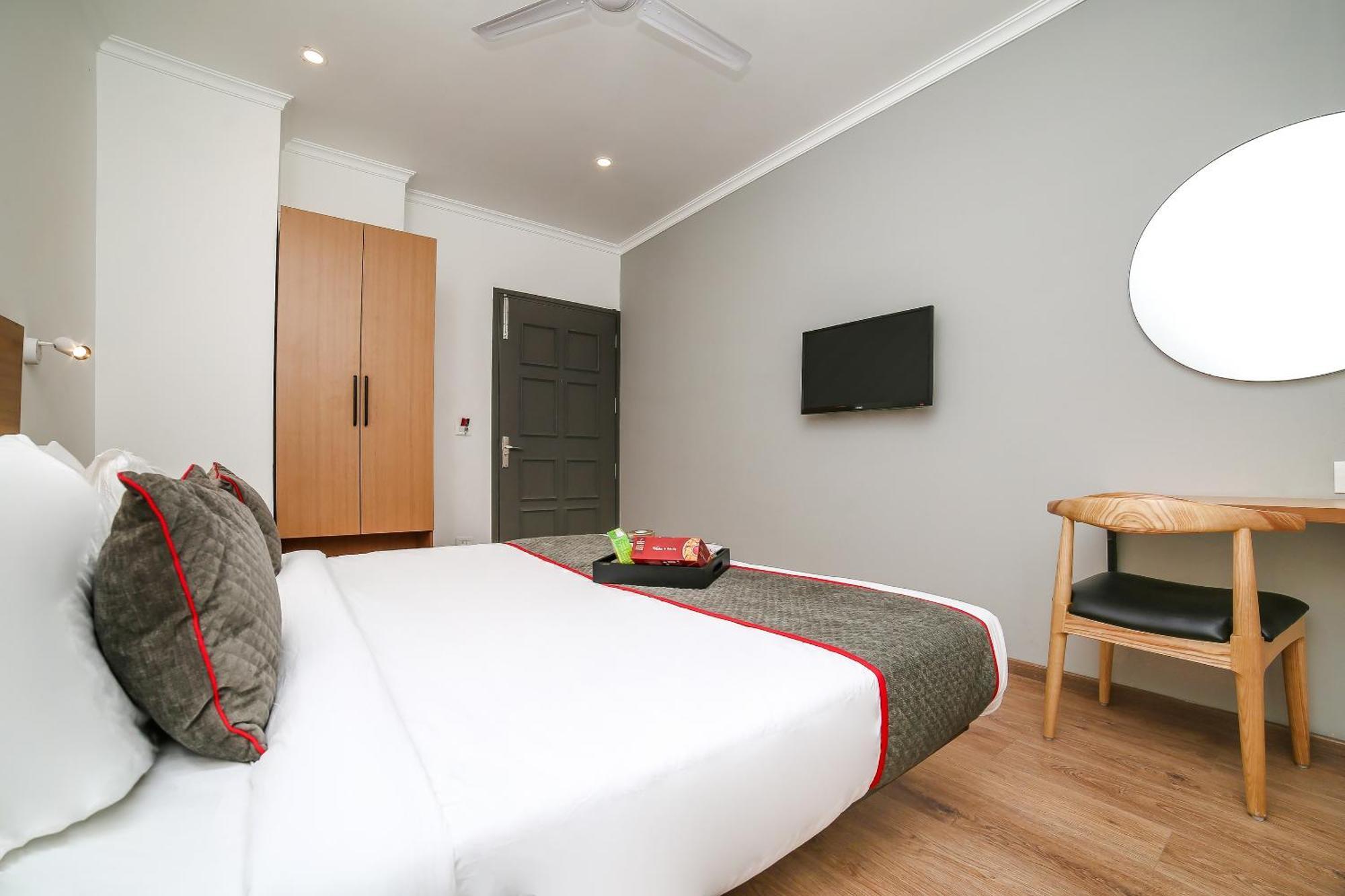 Townhouse Chattarpur Opp. Tivoli Garden Near Chhatarpur Metro Station Nova Deli