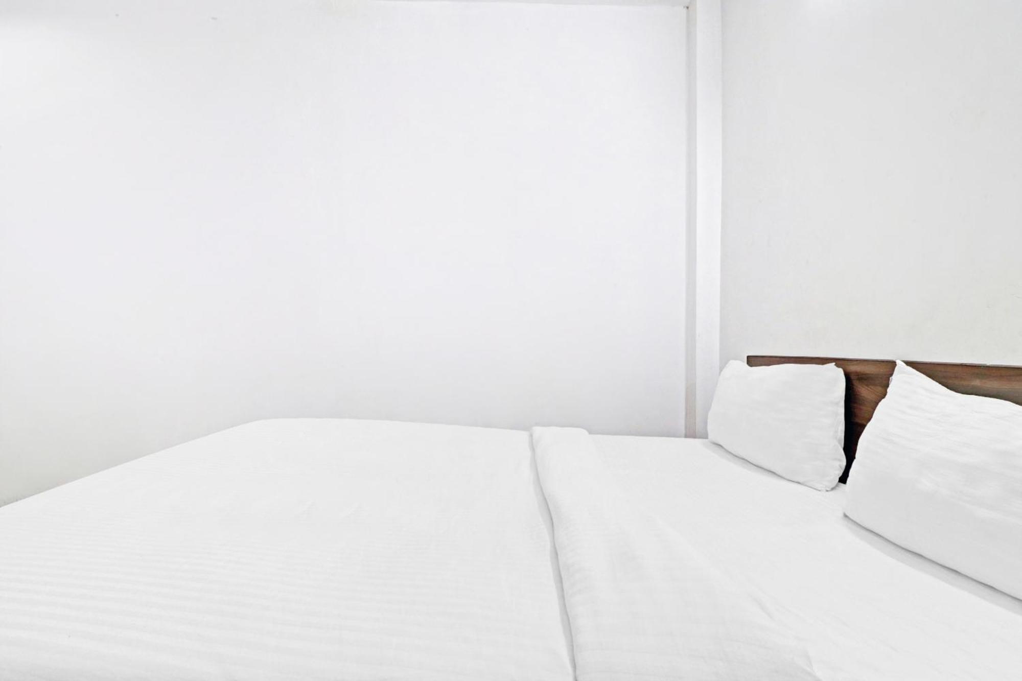 Town House Near M2k Cinema Pitampura Nova Deli
