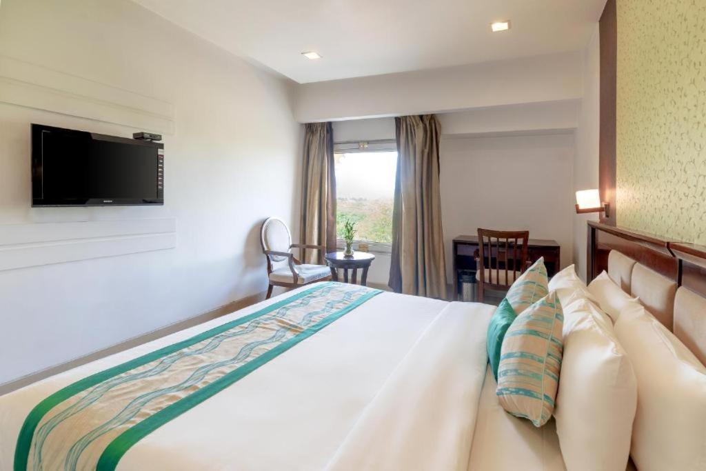Aero Suits Hotel 3*