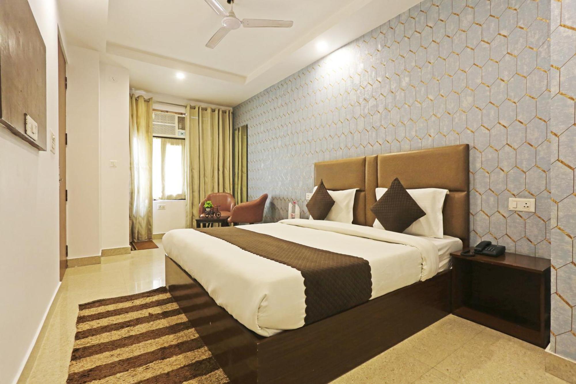 Hotel Max City A Family Near Igi Airport Delhi 4*