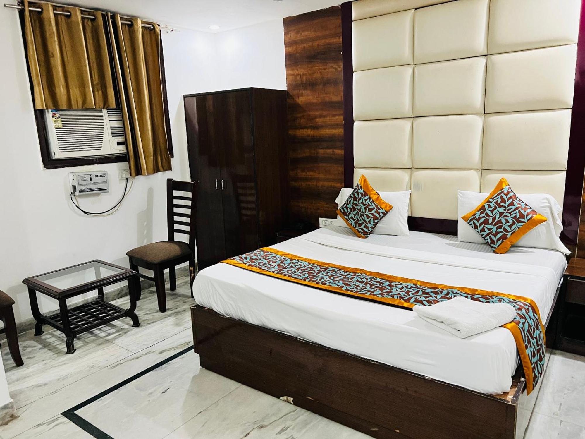 Marina Near Igi Airport Delhi 4*