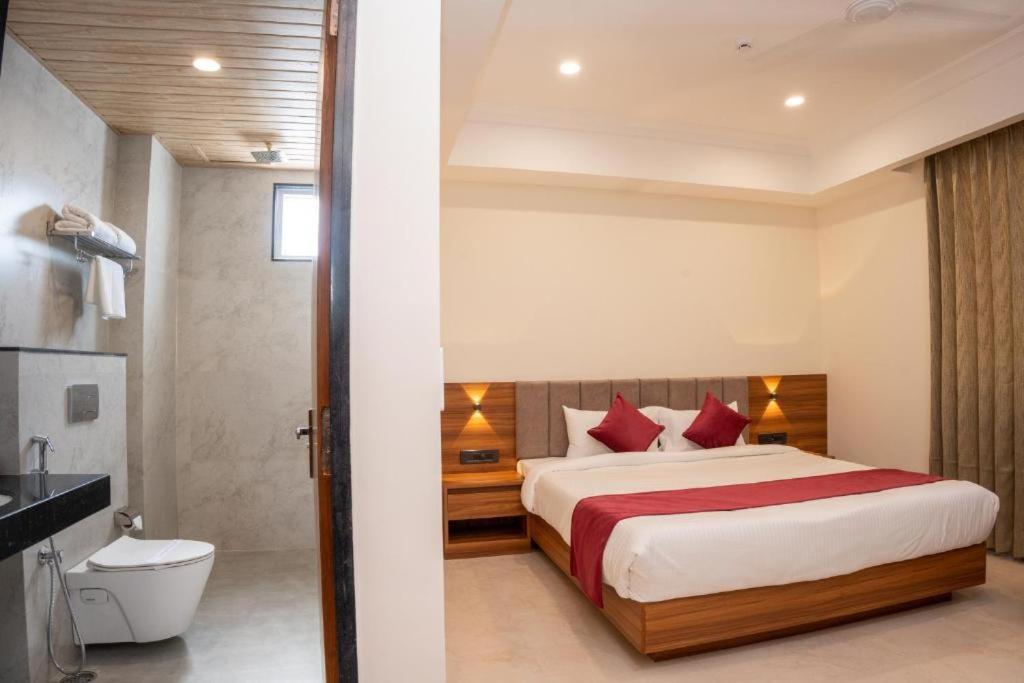 Hotel Aero Suits New Delhi