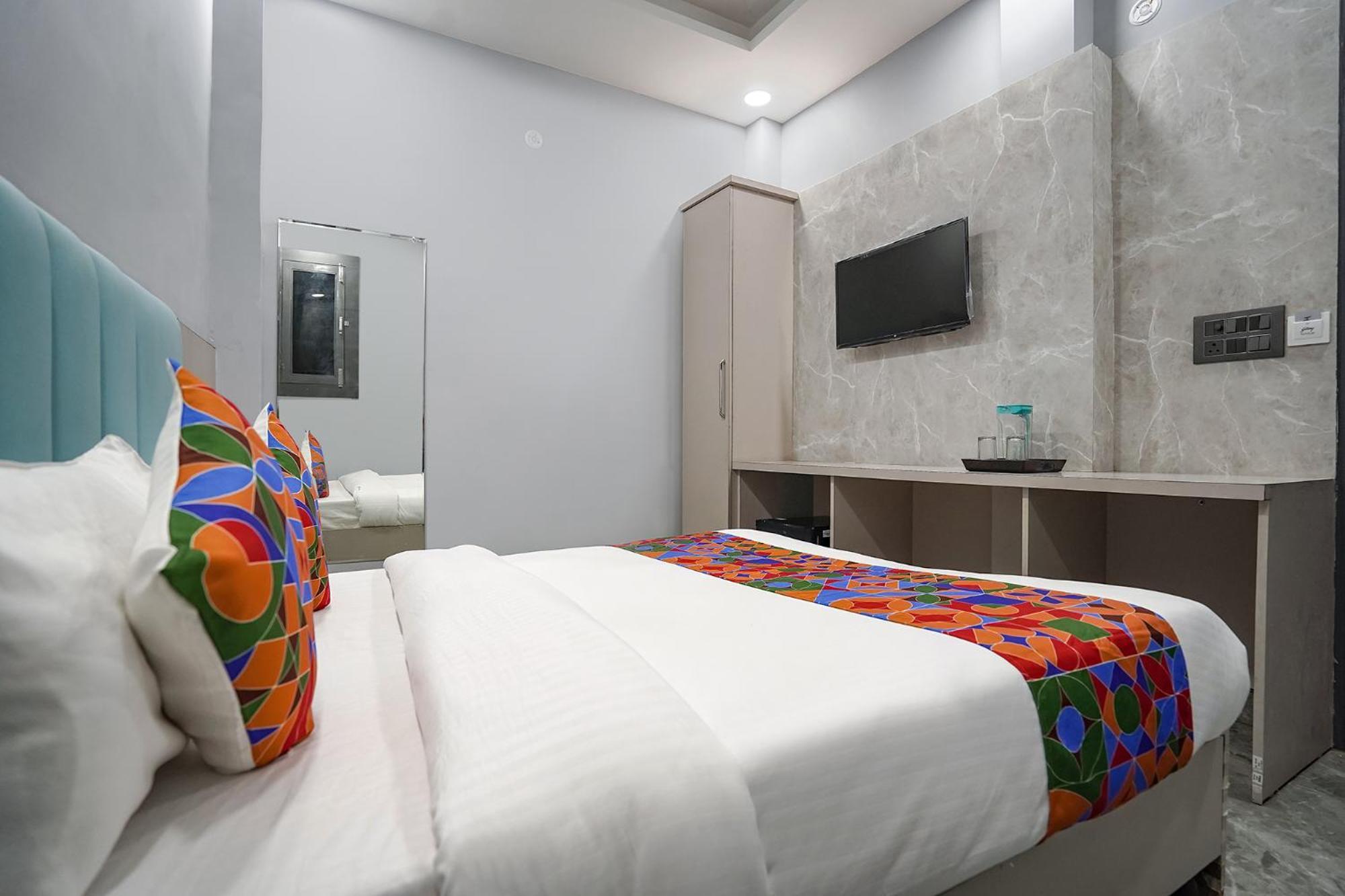 Fabhotel The Royal - Nr Guru Govind Singh University 3* New Delhi