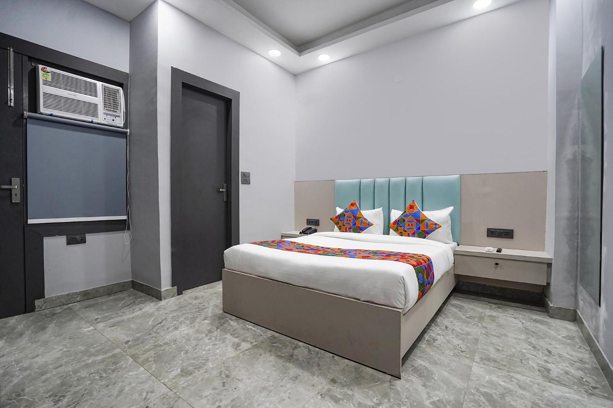 Fabhotel The Royal - Nr Guru Govind Singh University New Delhi