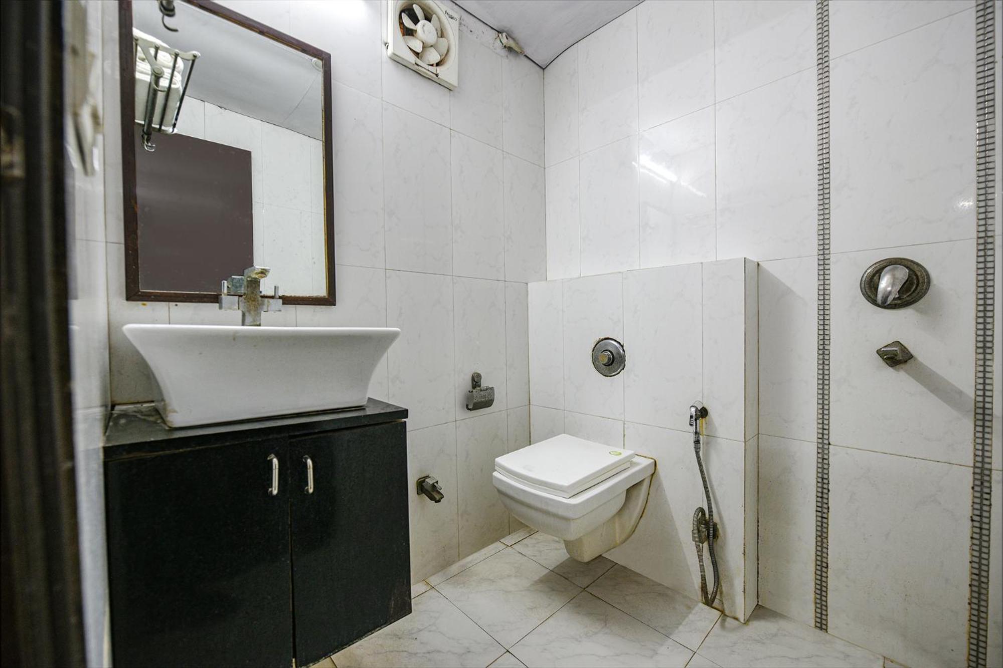 Fabhotel Swiss International Patel Nagar Nova Deli