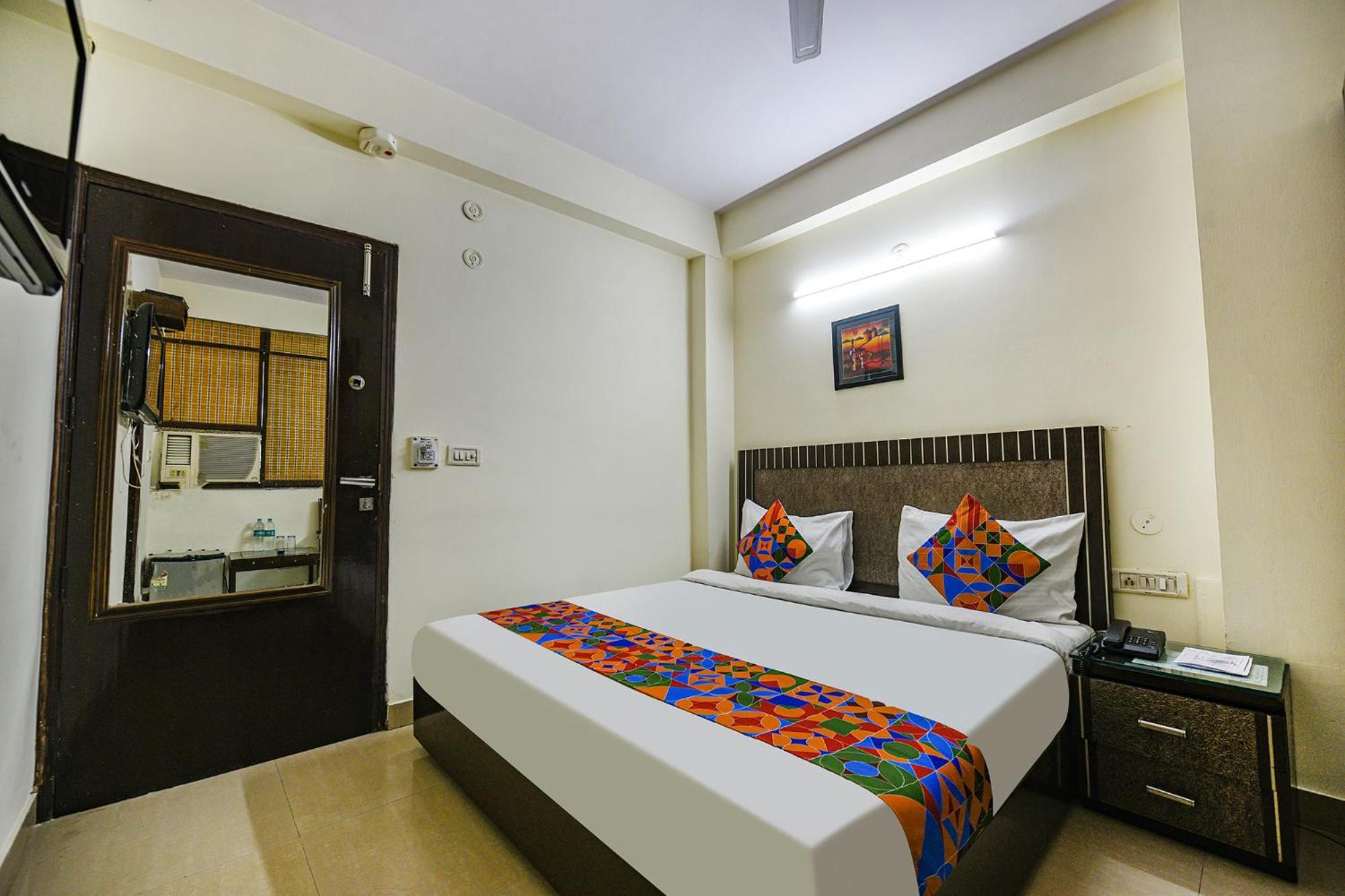 Fabhotel Swiss International Patel Nagar 3* Nova Deli