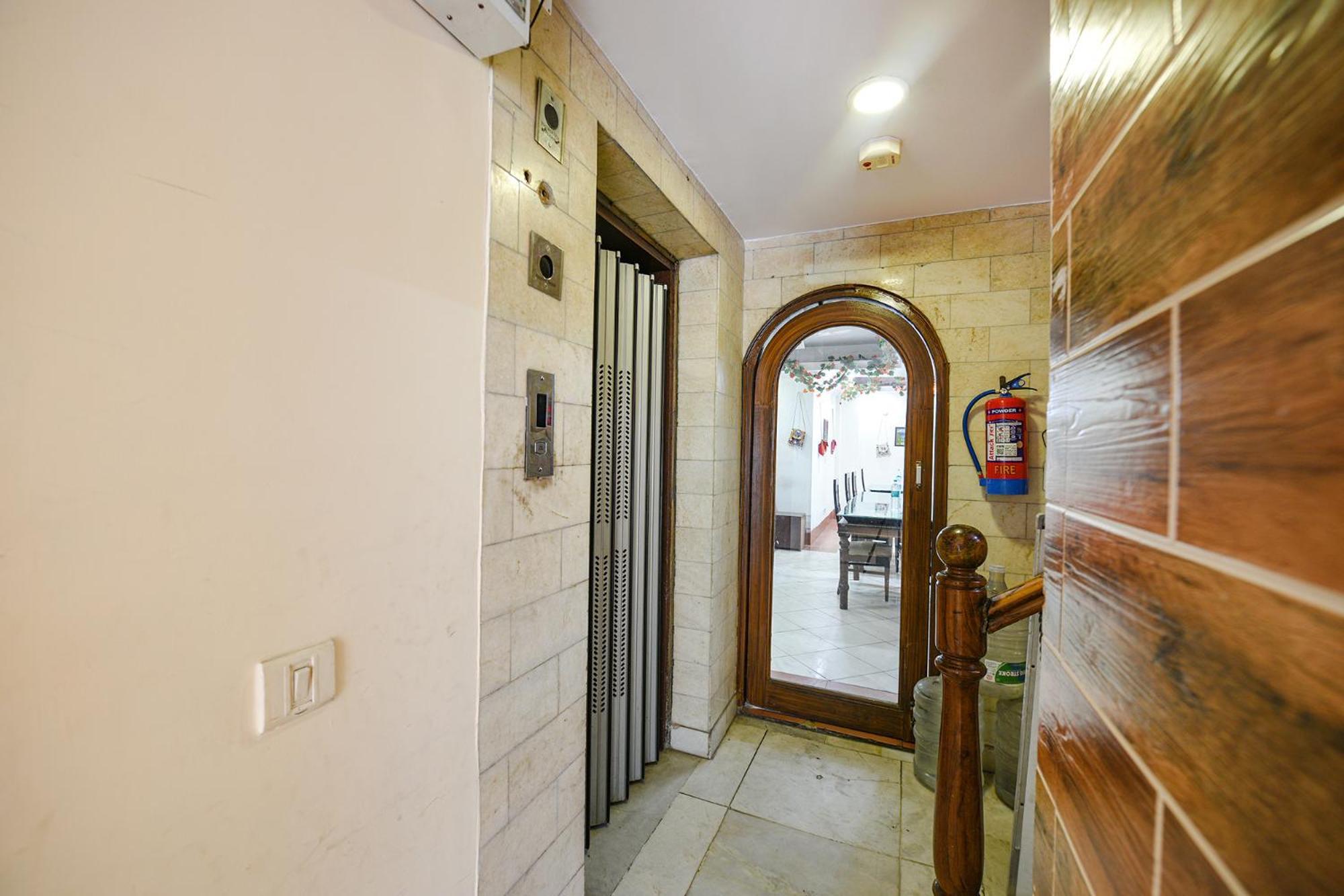 Hotel Fabhotel Swiss International Patel Nagar Nova Deli