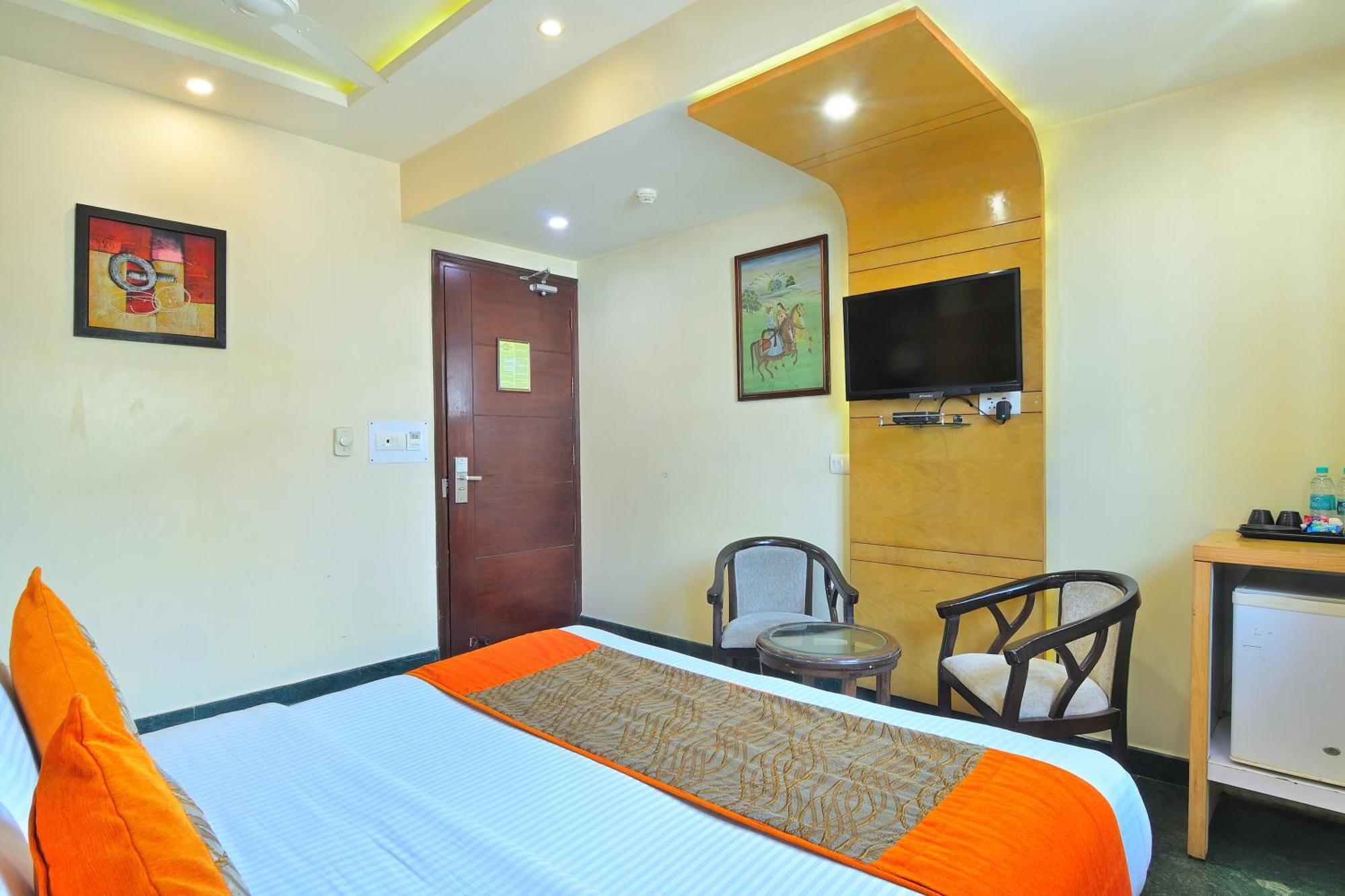 Hotel Hari Piorko Grand - 2 Min From New Railway Station 4*