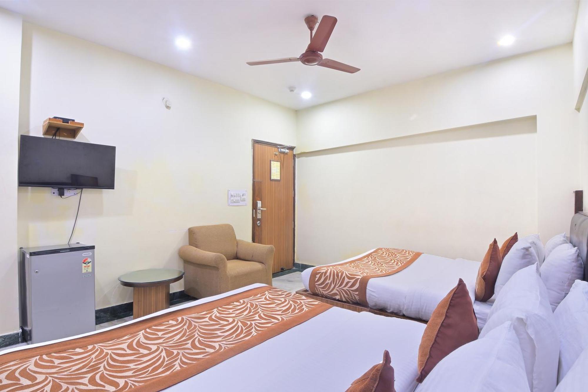 Hari Piorko Grand - 2 Min From New Railway Station 4*