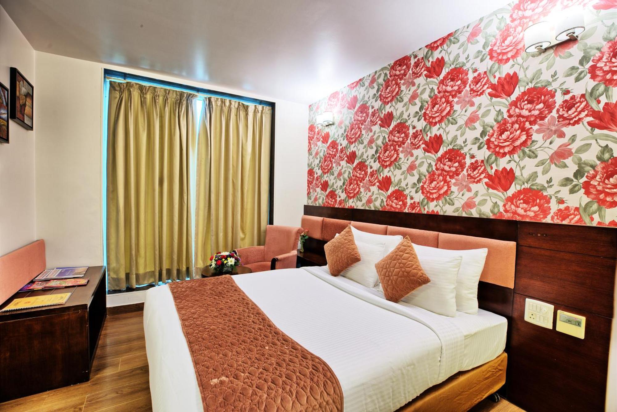 Rosemallow Hotel 4*