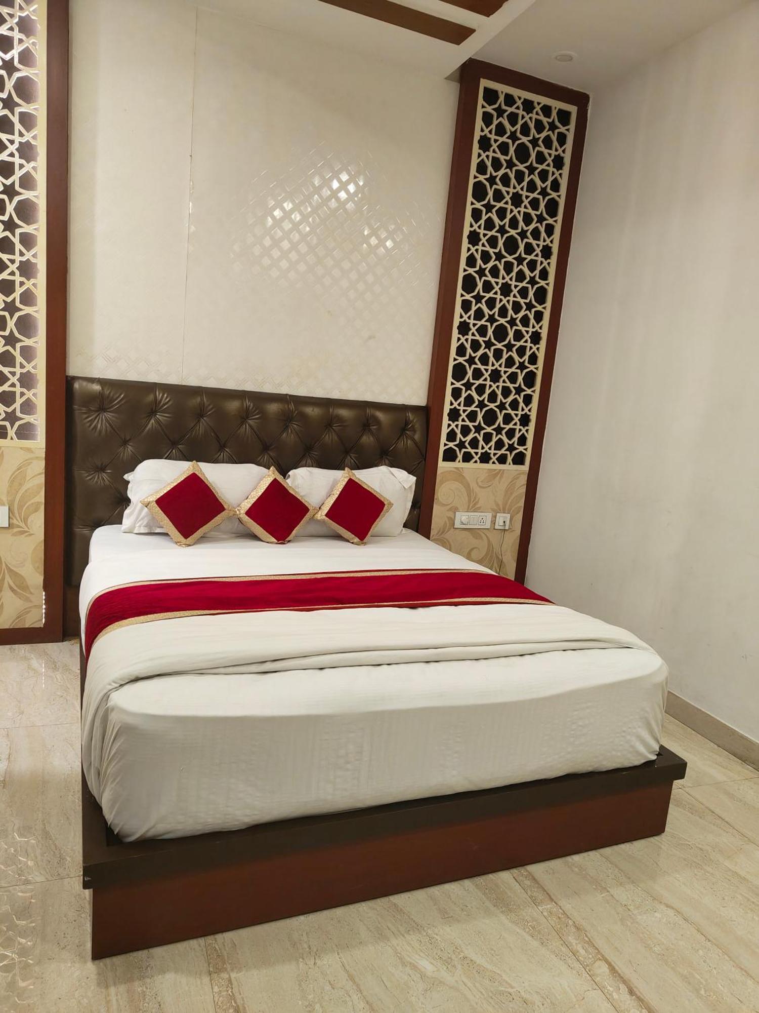 Hotel Mgm Residency At Daryaganj