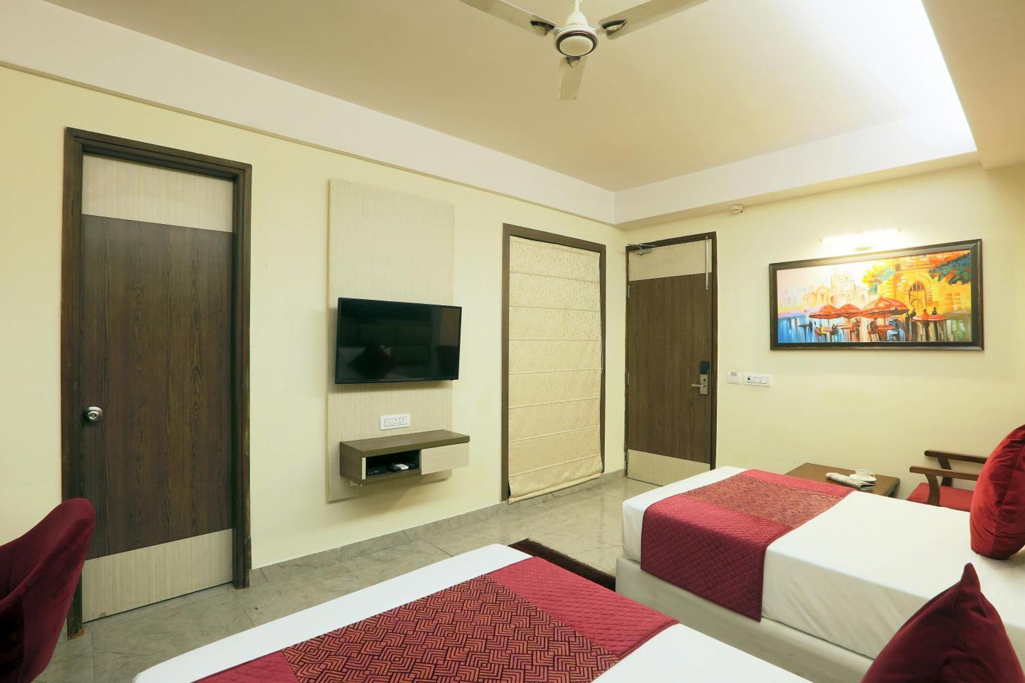 Cardinal Express Oxmo Igi Airport Delhi