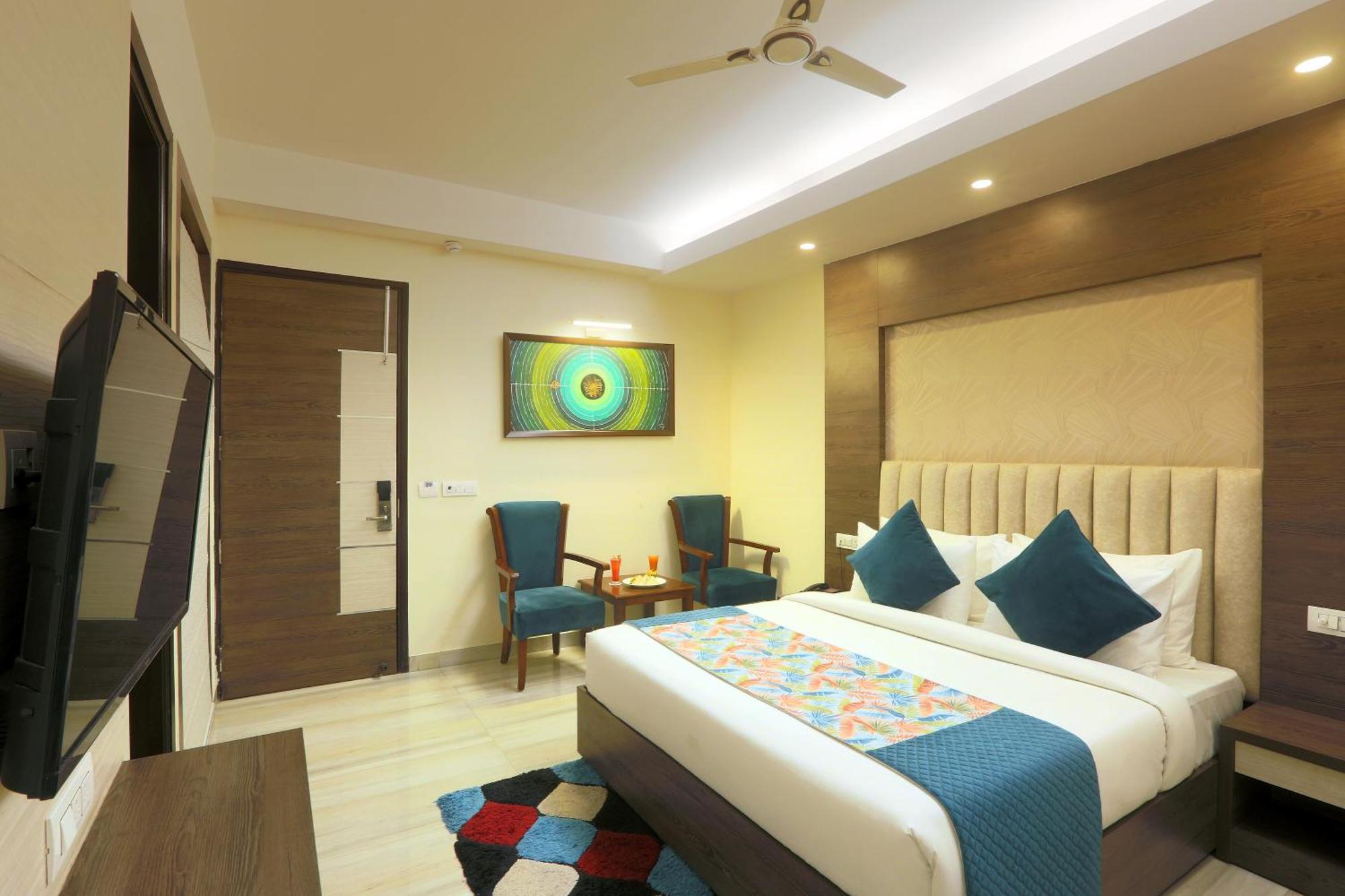 Hotel Cardinal Express Oxmo Igi Airport Delhi 4*