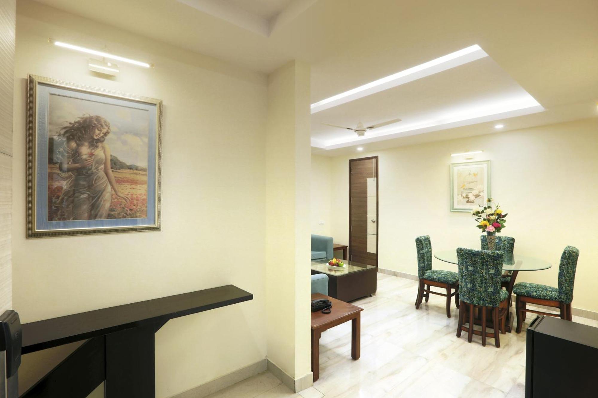 Cardinal Express Oxmo Igi Airport Delhi Hotel New Delhi