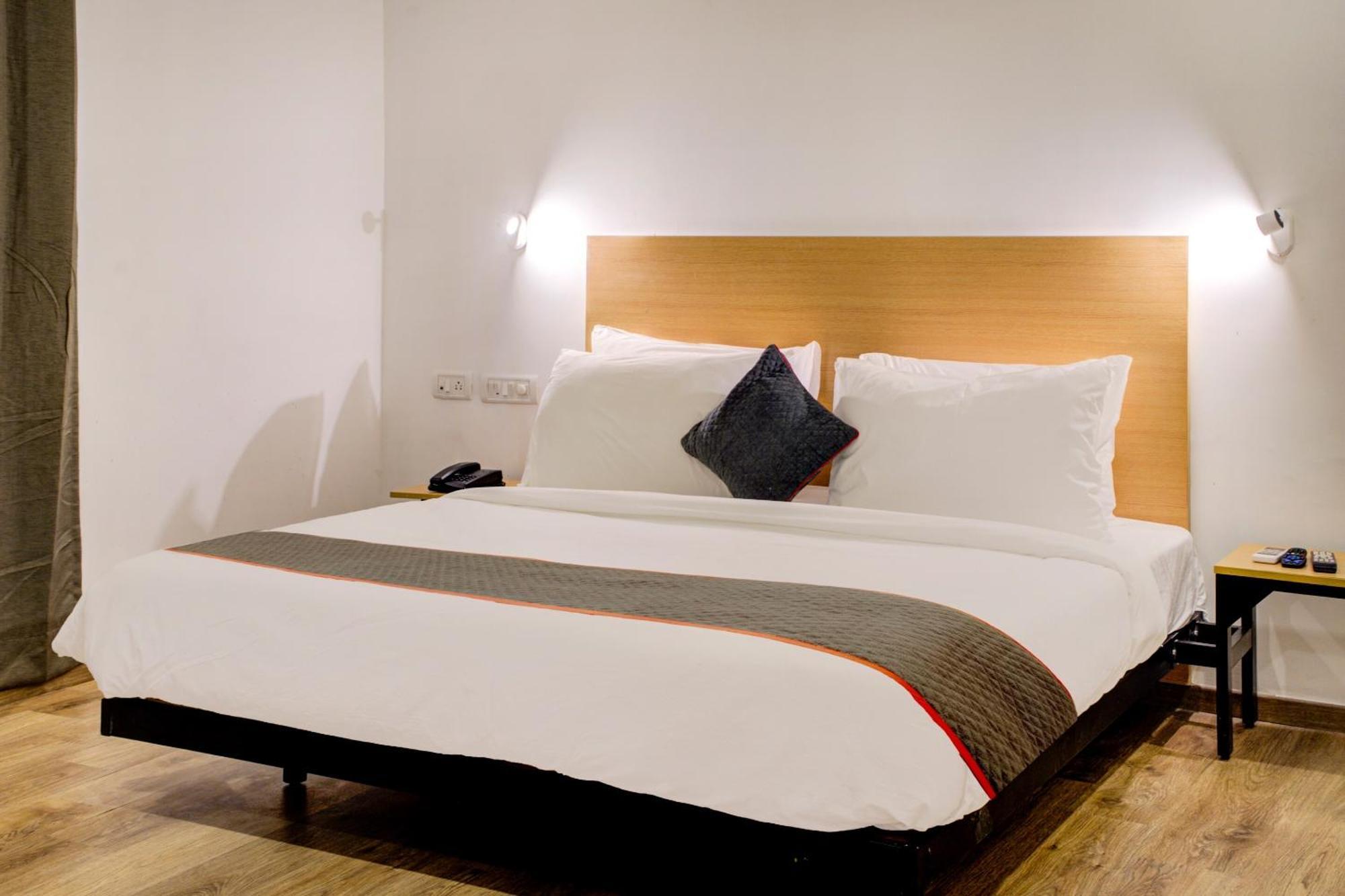 Grand Belwood Near Delhi Airport New Delhi